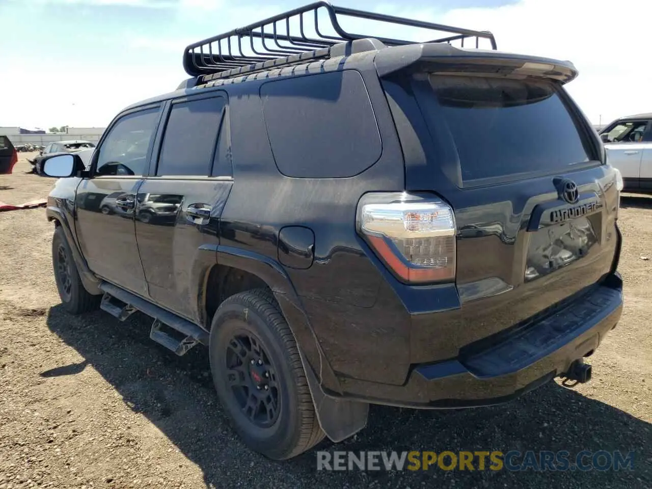 3 Photograph of a damaged car JTEHU5JR1M5943133 TOYOTA 4RUNNER 2021