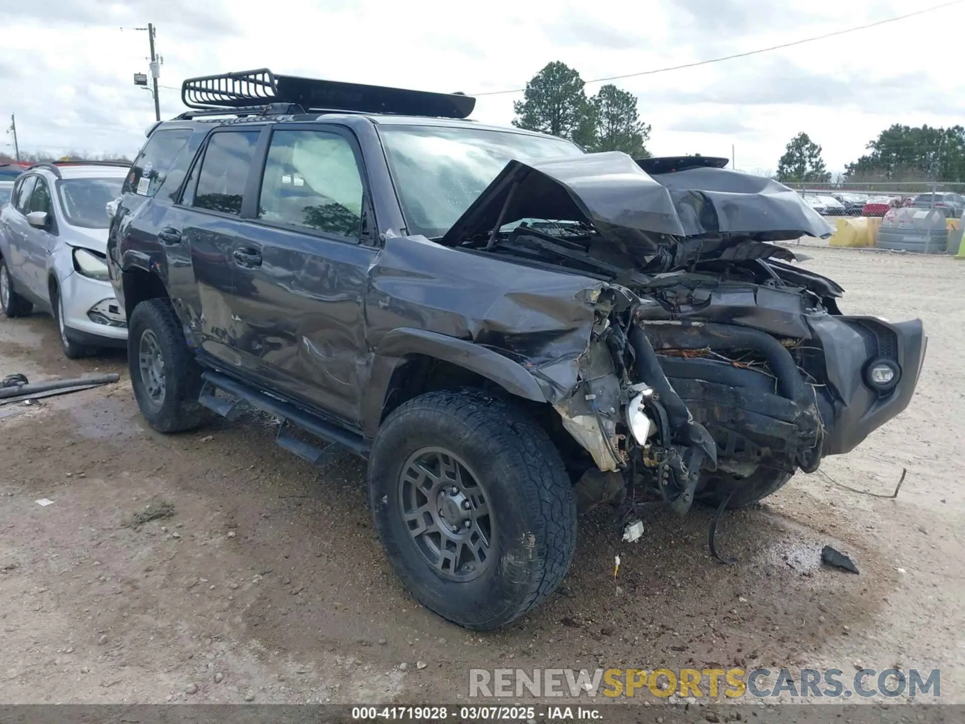 1 Photograph of a damaged car JTEHU5JR3M5845060 TOYOTA 4RUNNER 2021