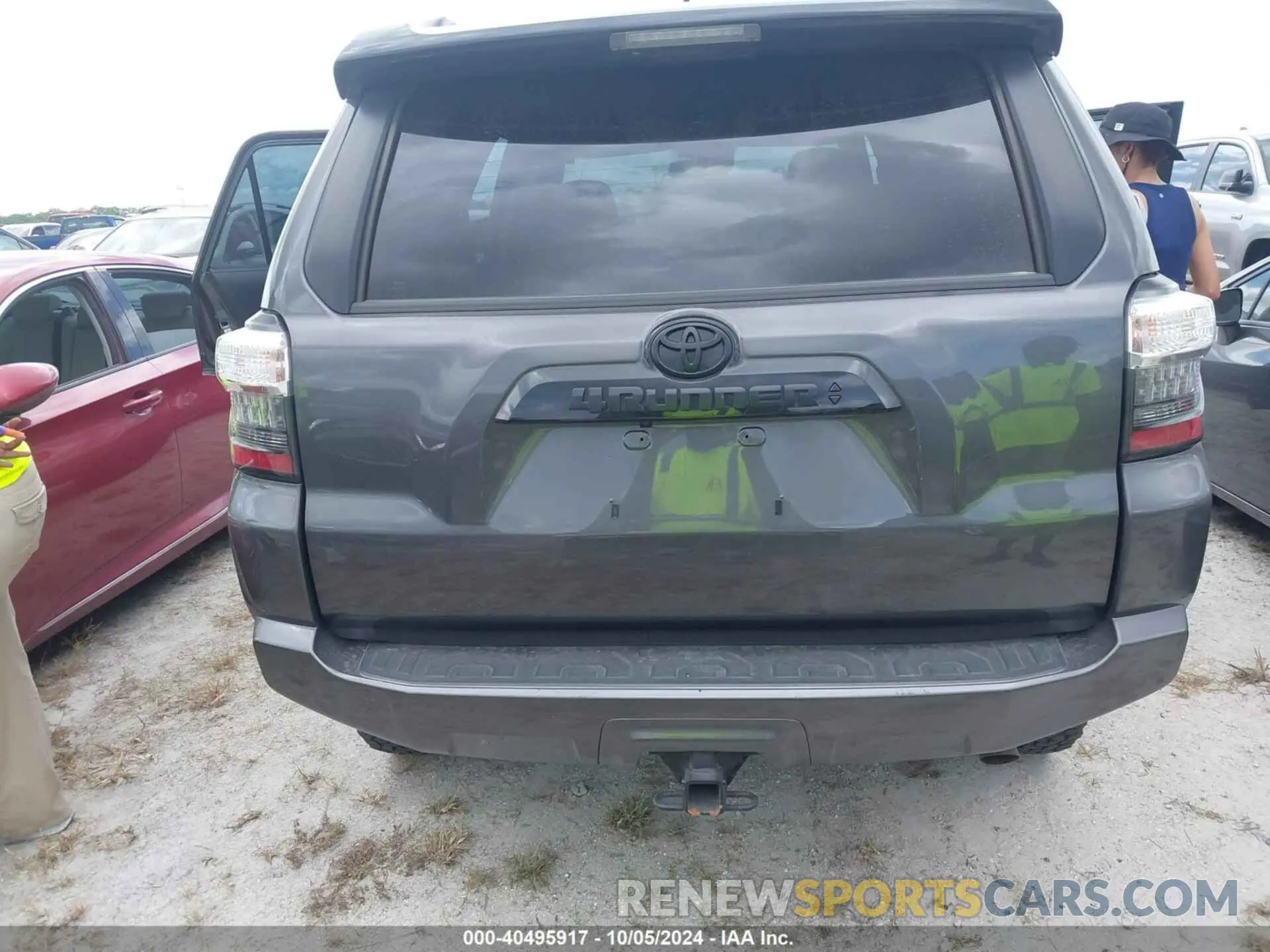 16 Photograph of a damaged car JTEHU5JR3M5873764 TOYOTA 4RUNNER 2021