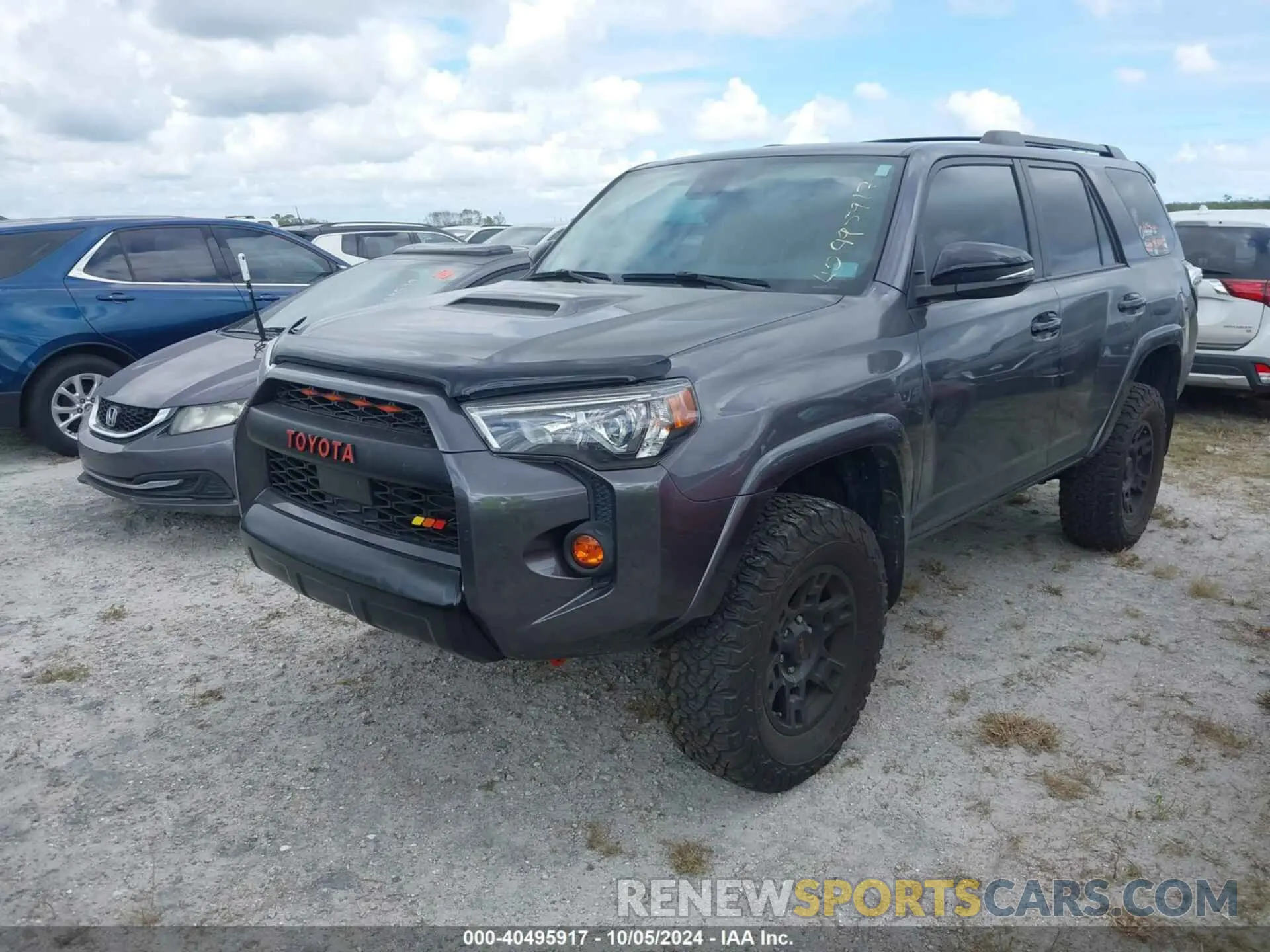 2 Photograph of a damaged car JTEHU5JR3M5873764 TOYOTA 4RUNNER 2021