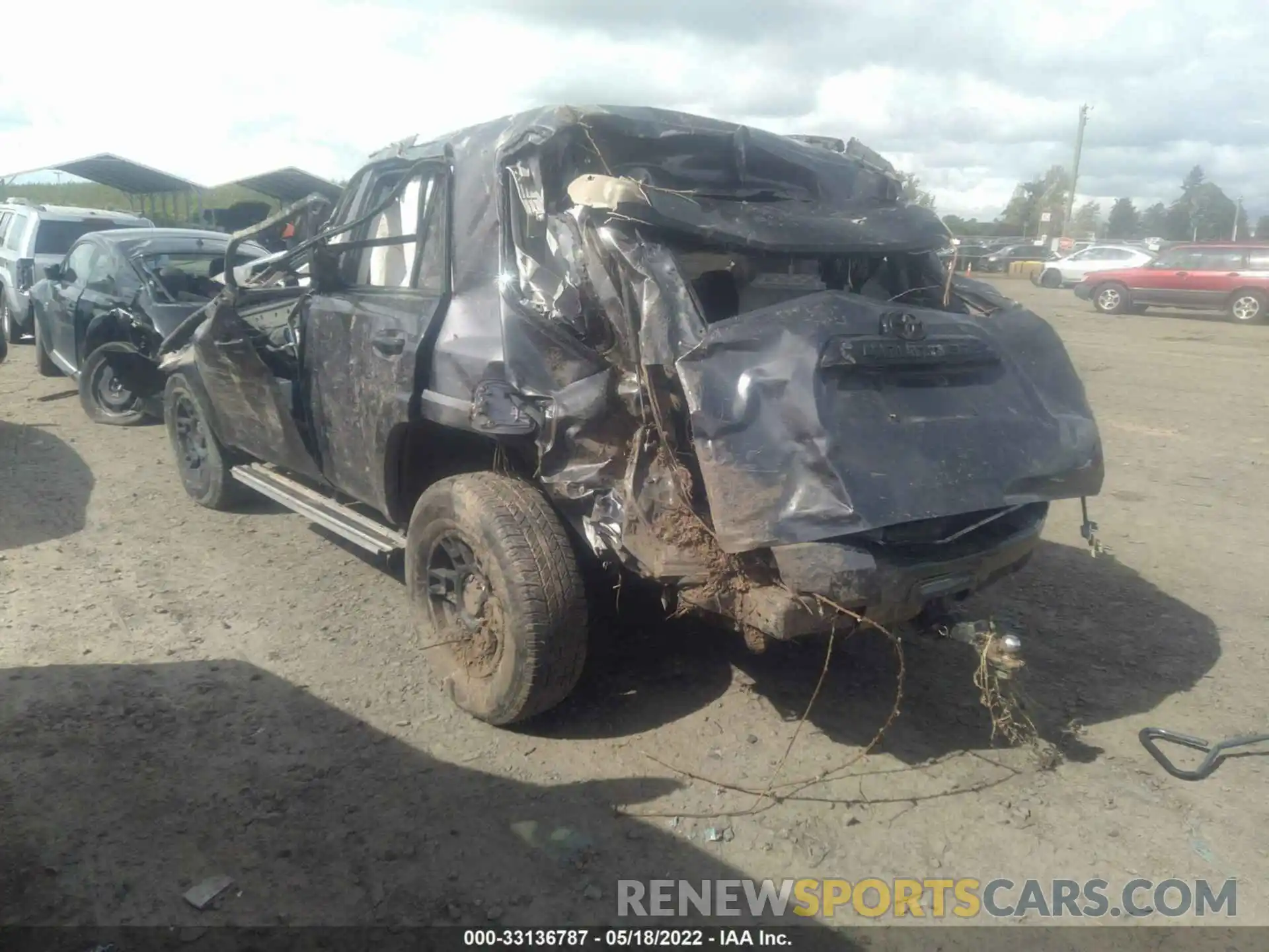 3 Photograph of a damaged car JTEHU5JR4M5883350 TOYOTA 4RUNNER 2021