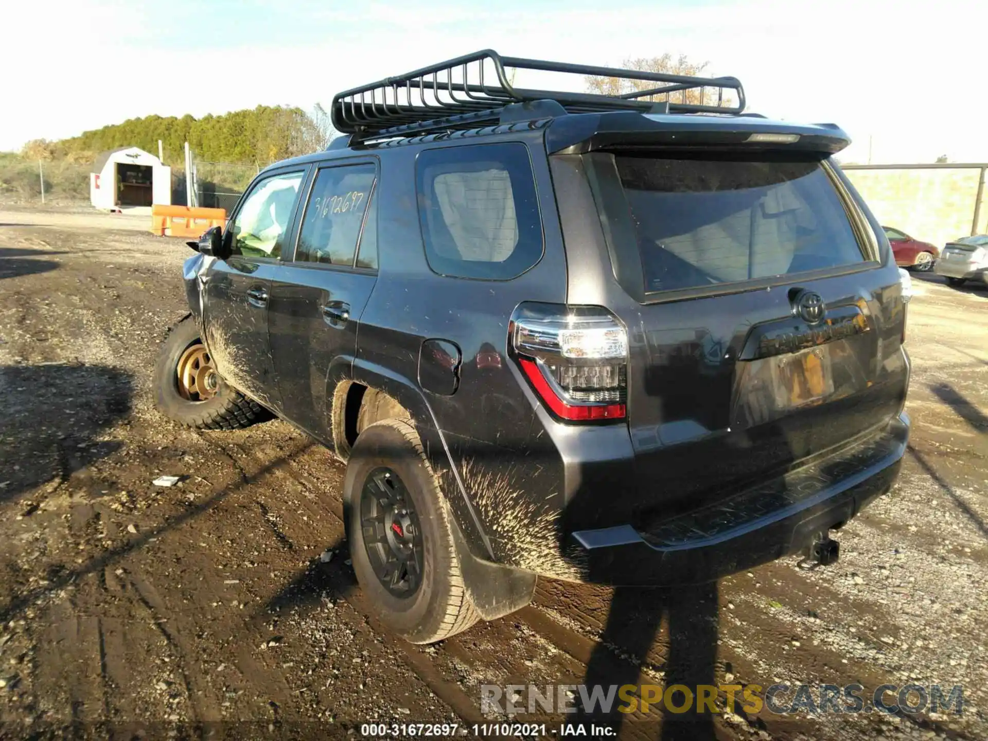 3 Photograph of a damaged car JTEHU5JR5M5927842 TOYOTA 4RUNNER 2021