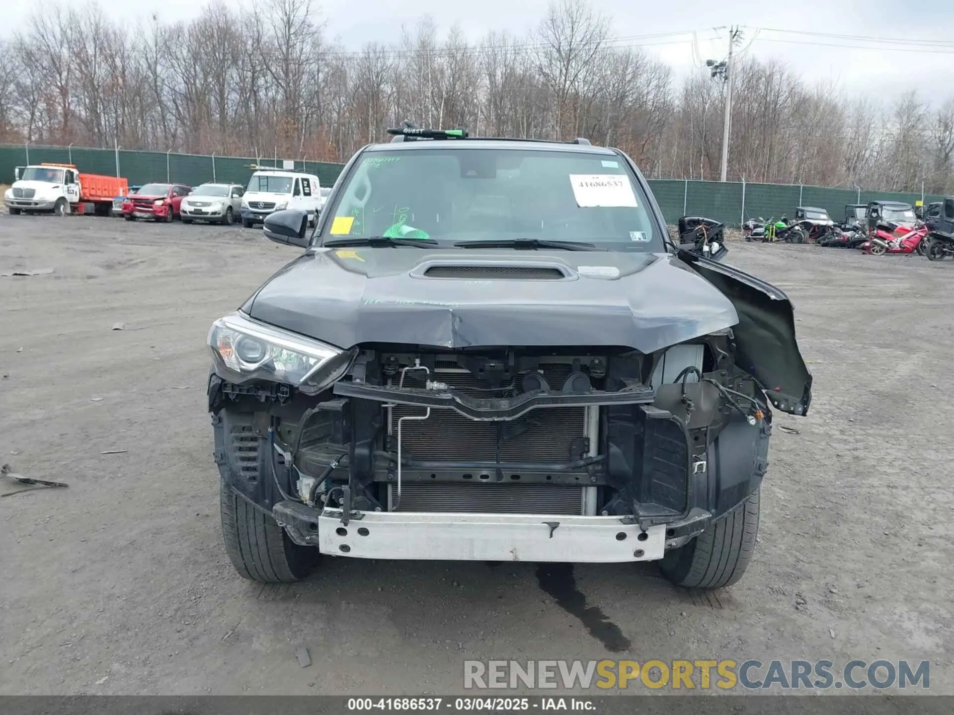 12 Photograph of a damaged car JTEHU5JRXM5969553 TOYOTA 4RUNNER 2021