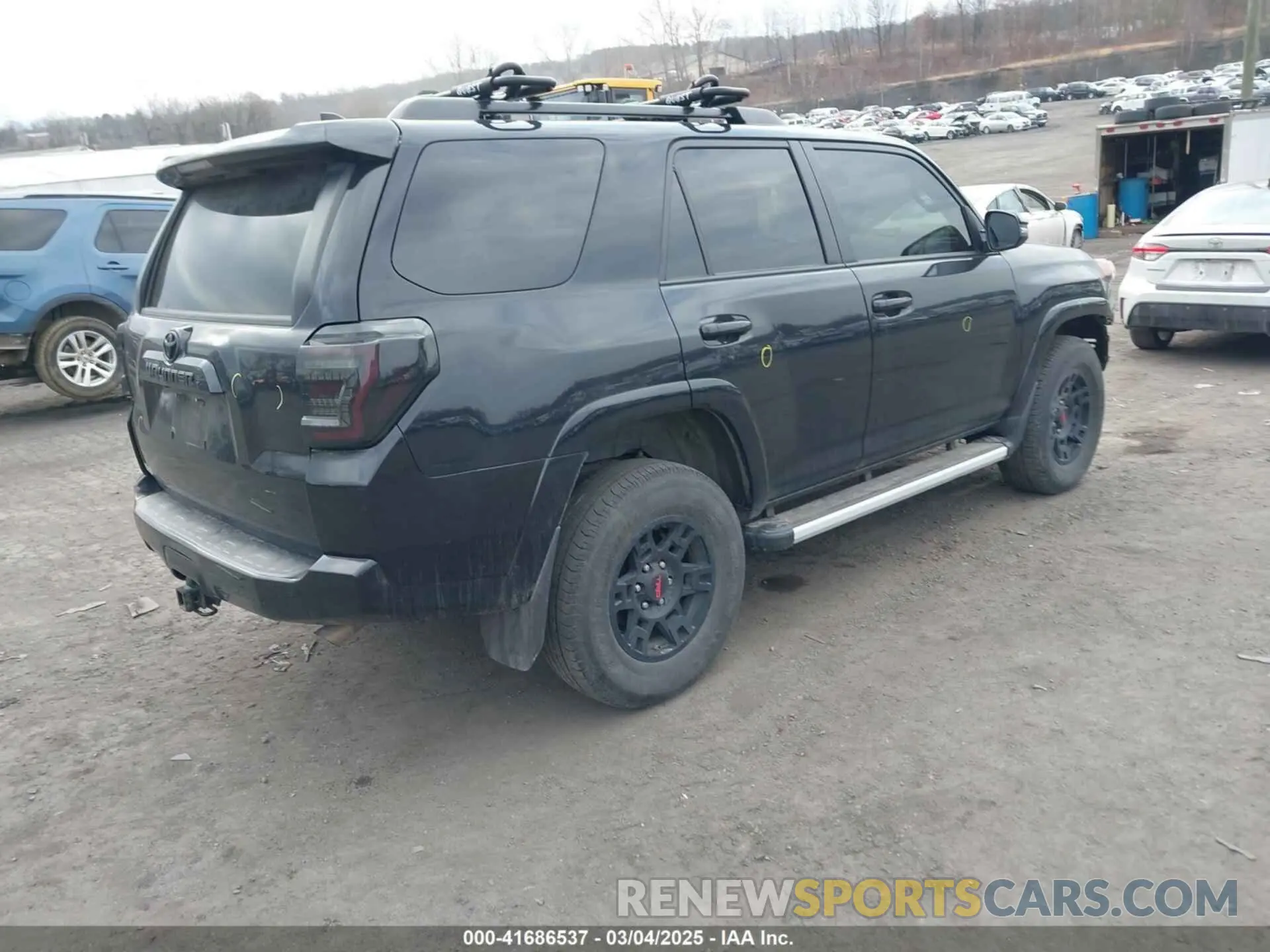 4 Photograph of a damaged car JTEHU5JRXM5969553 TOYOTA 4RUNNER 2021