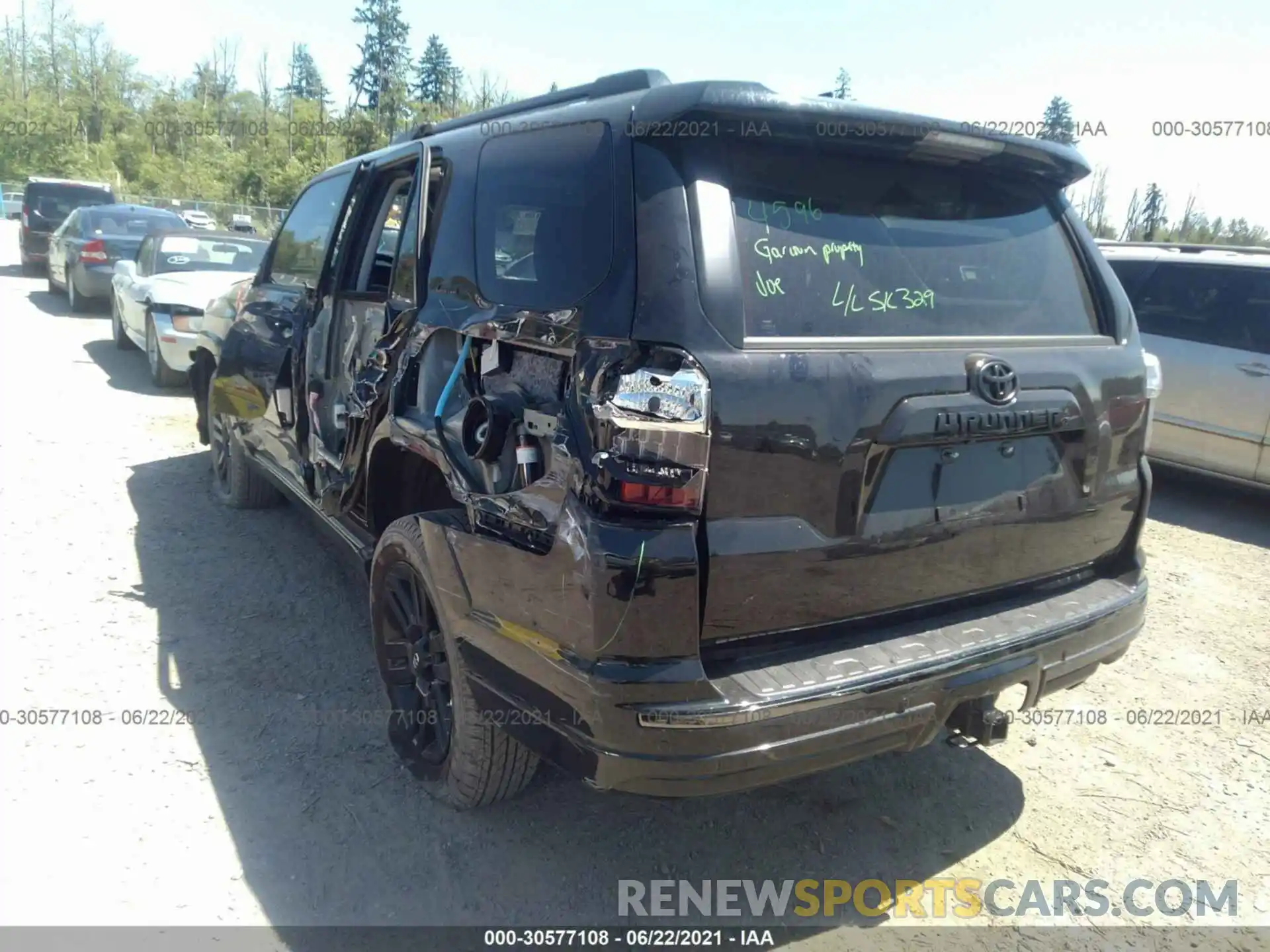 3 Photograph of a damaged car JTEJU5JR1M5845527 TOYOTA 4RUNNER 2021