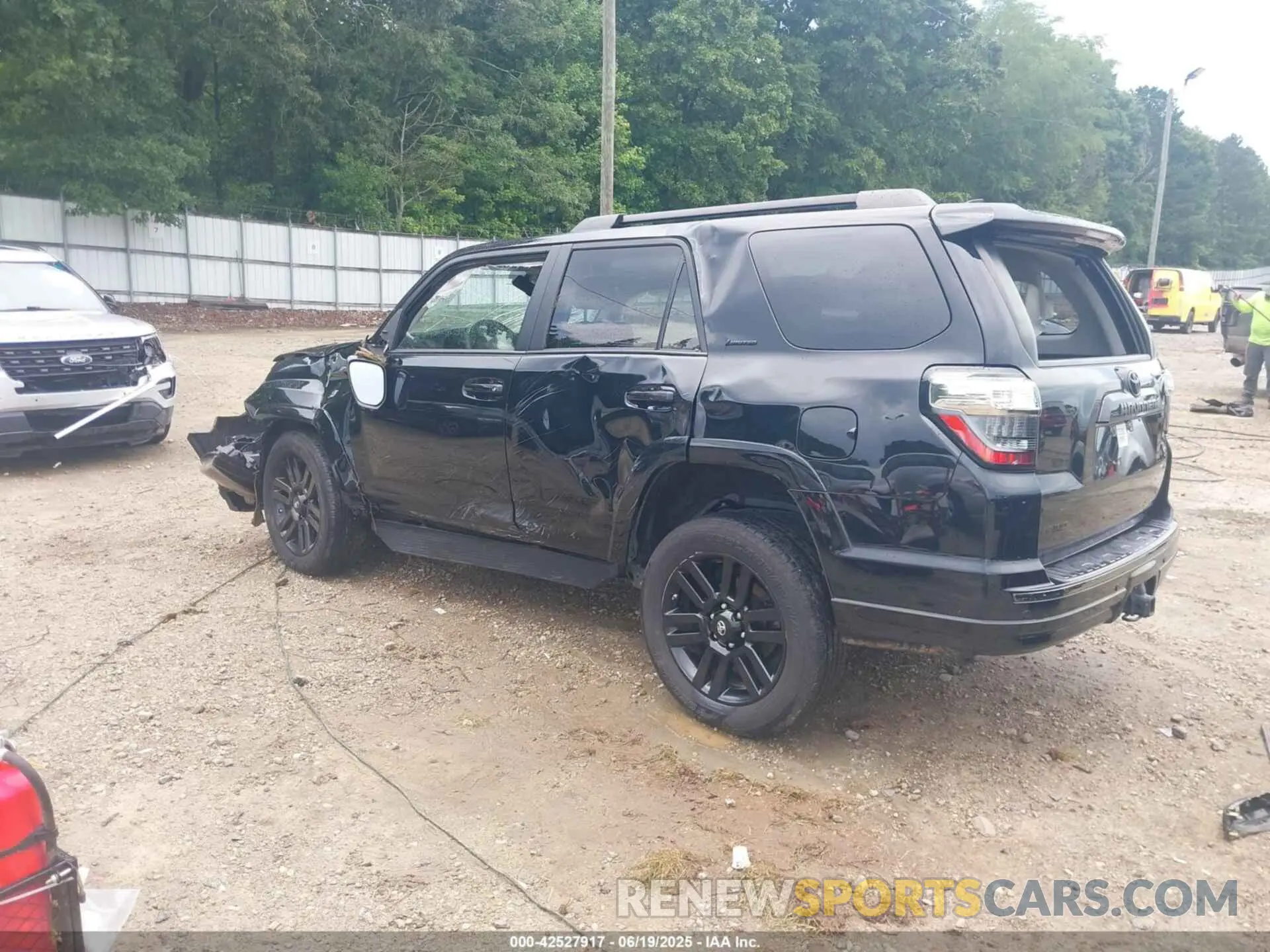 3 Photograph of a damaged car JTEJU5JR4M5837745 TOYOTA 4RUNNER 2021