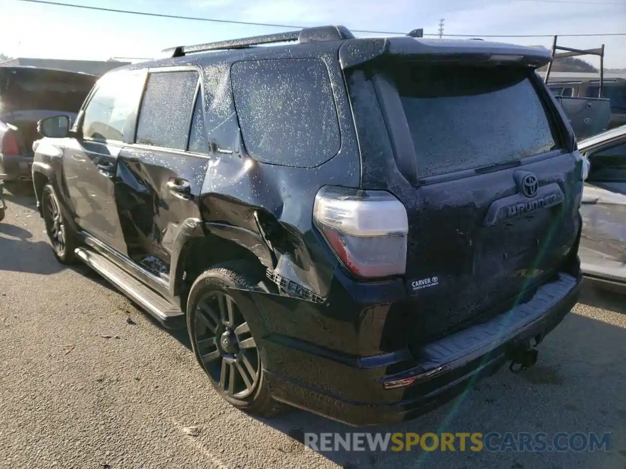 9 Photograph of a damaged car JTEJU5JR5M5871631 TOYOTA 4RUNNER 2021