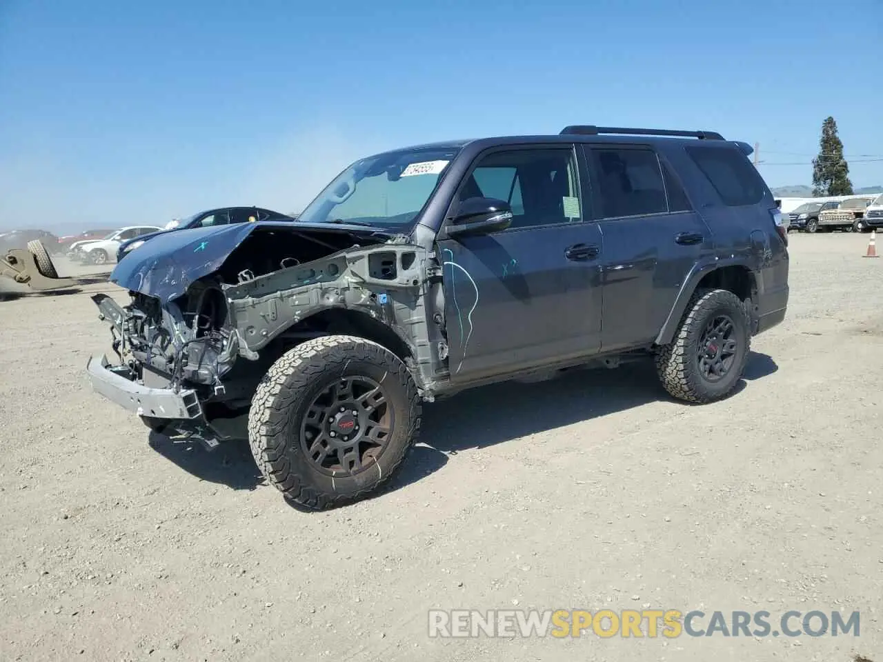 1 Photograph of a damaged car JTEJU5JR5M5963970 TOYOTA 4RUNNER 2021