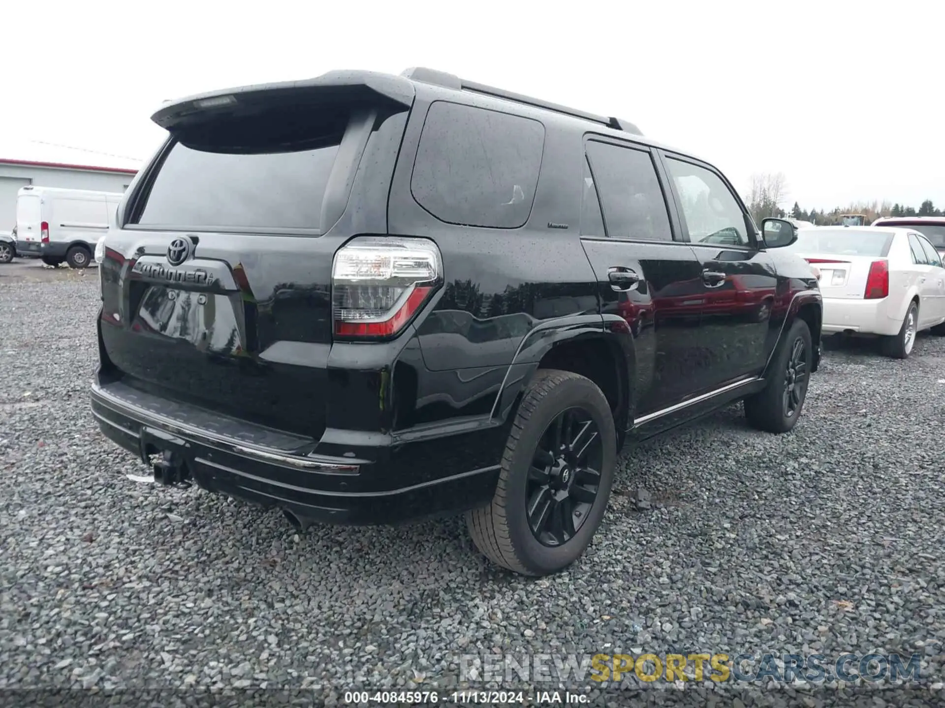 4 Photograph of a damaged car JTEJU5JR6M5842767 TOYOTA 4RUNNER 2021