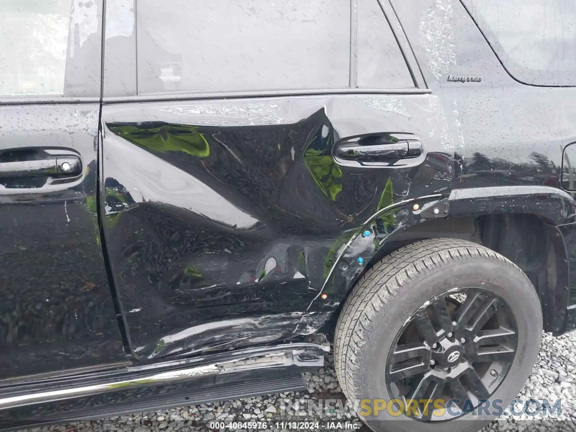 6 Photograph of a damaged car JTEJU5JR6M5842767 TOYOTA 4RUNNER 2021