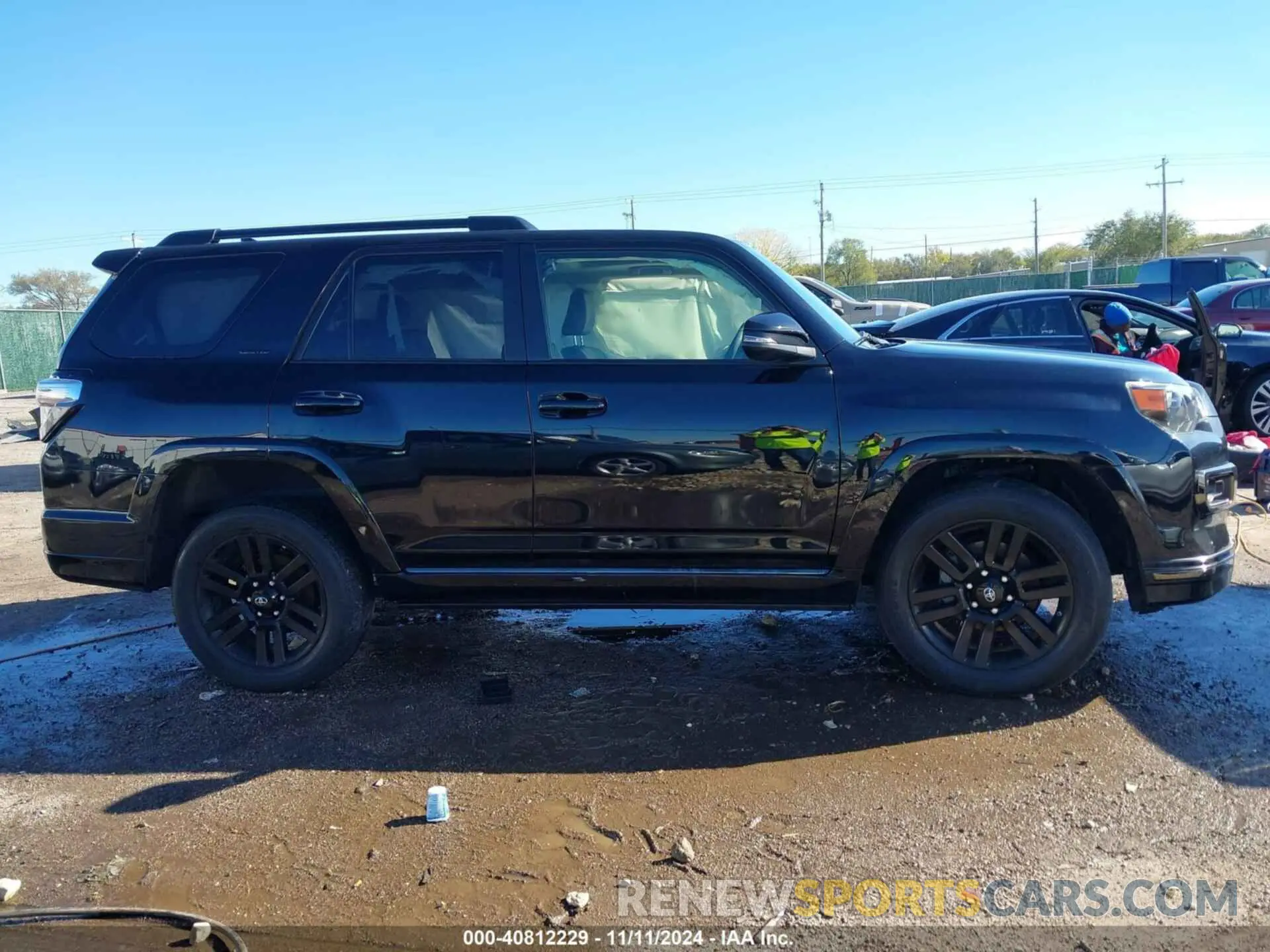 14 Photograph of a damaged car JTEJU5JR6M5882086 TOYOTA 4RUNNER 2021