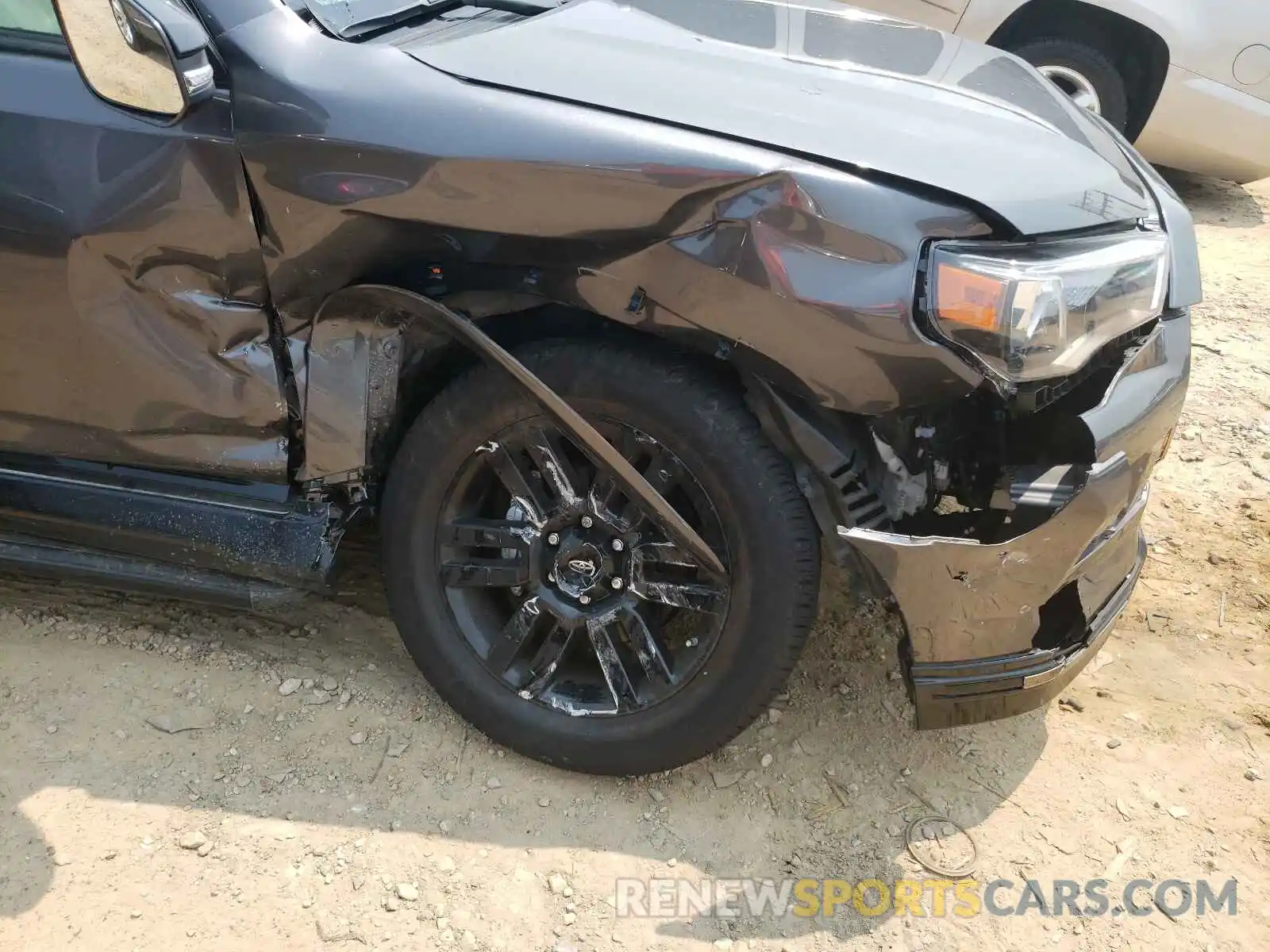 9 Photograph of a damaged car JTEJU5JR6M5897073 TOYOTA 4RUNNER 2021