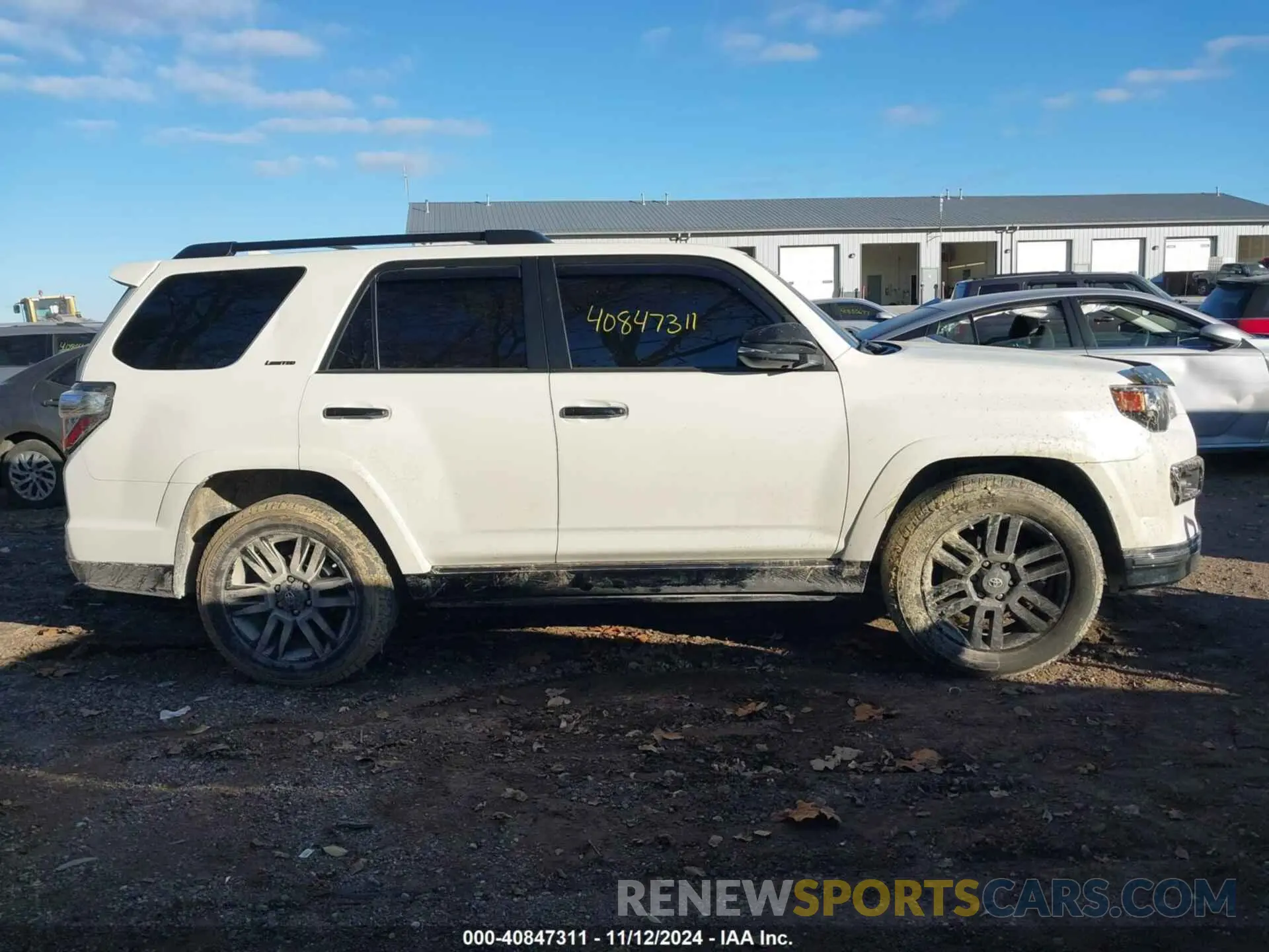 13 Photograph of a damaged car JTEJU5JR7M5912633 TOYOTA 4RUNNER 2021