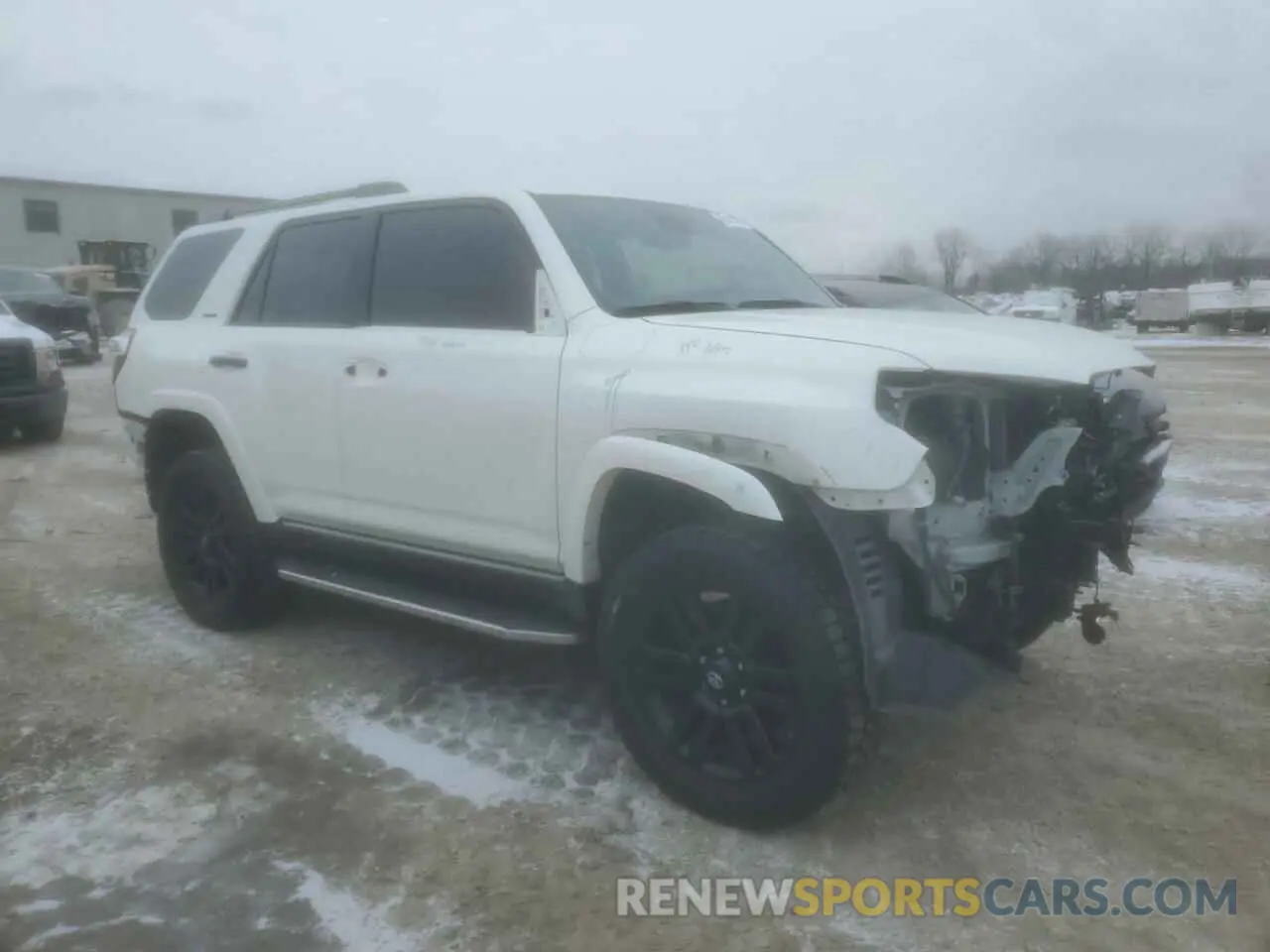 4 Photograph of a damaged car JTEJU5JR8M5843080 TOYOTA 4RUNNER 2021