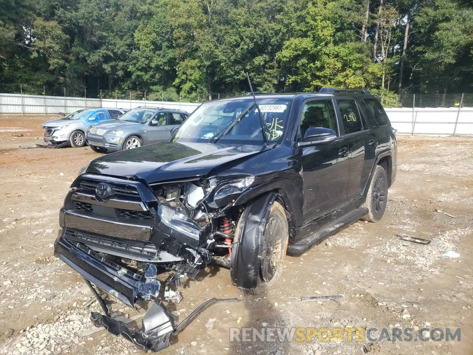 2 Photograph of a damaged car JTEJU5JR8M5948329 TOYOTA 4RUNNER 2021