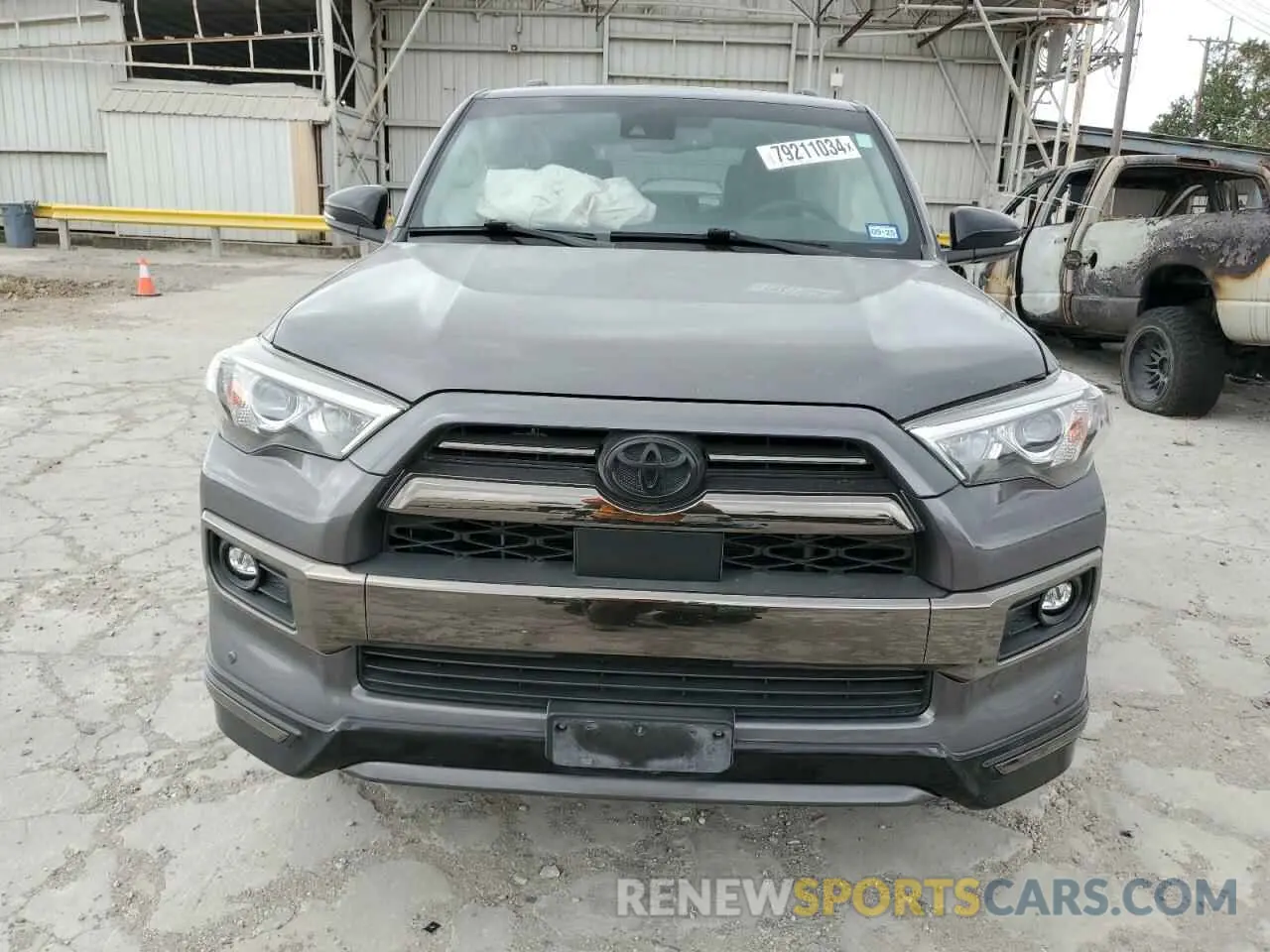 5 Photograph of a damaged car JTEJU5JR9M5845467 TOYOTA 4RUNNER 2021