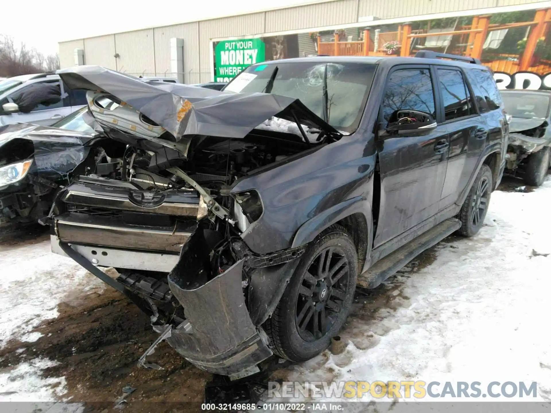 2 Photograph of a damaged car JTEJU5JR9M5961588 TOYOTA 4RUNNER 2021