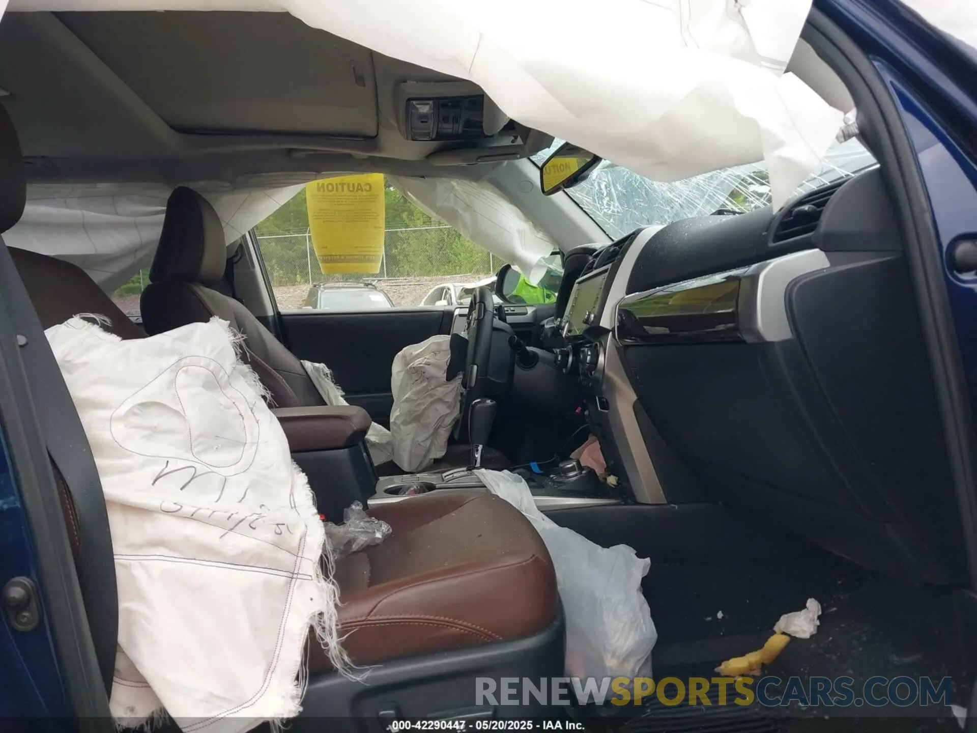 5 Photograph of a damaged car JTEKU5JR0M5855373 TOYOTA 4RUNNER 2021