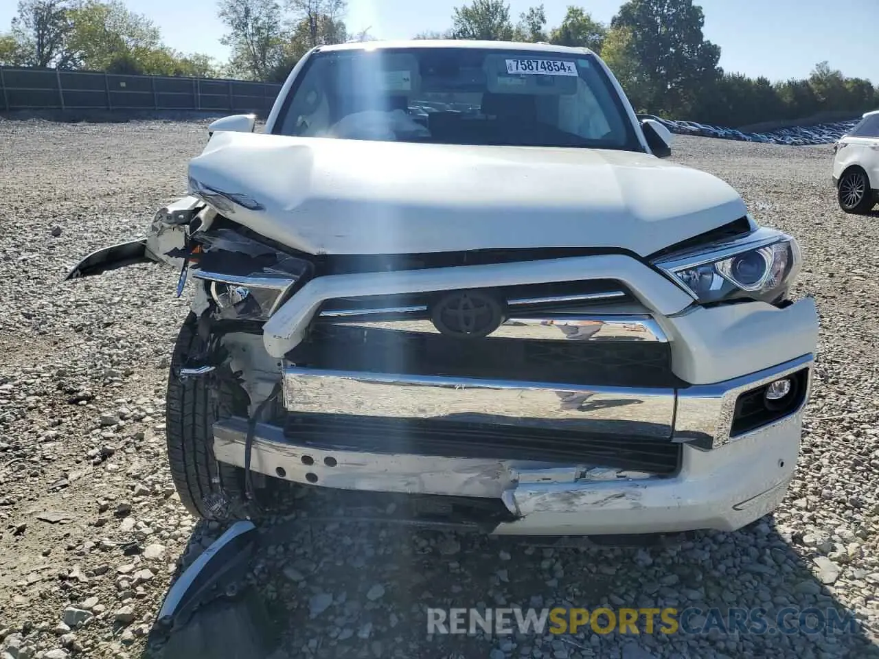 5 Photograph of a damaged car JTEKU5JR0M5927897 TOYOTA 4RUNNER 2021