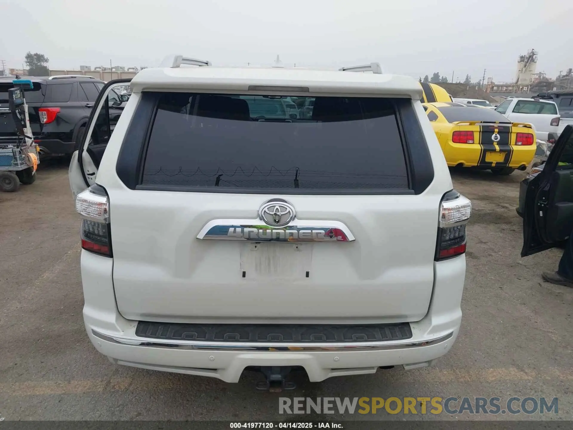 16 Photograph of a damaged car JTEKU5JR1M5848237 TOYOTA 4RUNNER 2021
