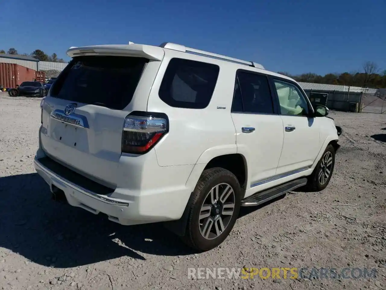 4 Photograph of a damaged car JTEKU5JR1M5858136 TOYOTA 4RUNNER 2021