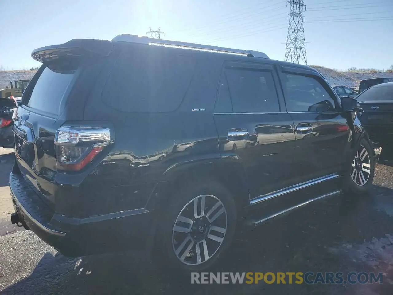 3 Photograph of a damaged car JTEKU5JR1M5879911 TOYOTA 4RUNNER 2021