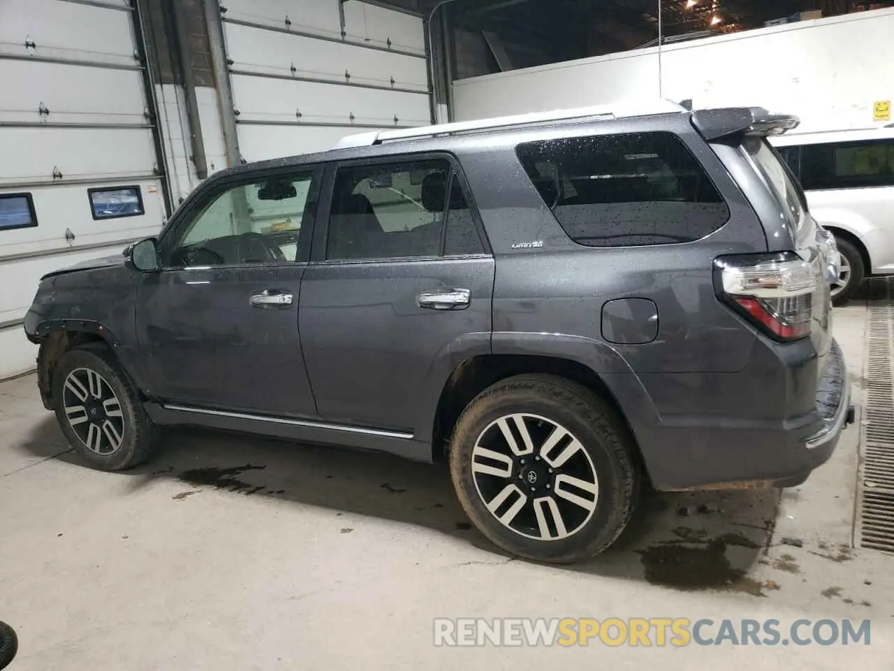 2 Photograph of a damaged car JTEKU5JR2M5841734 TOYOTA 4RUNNER 2021