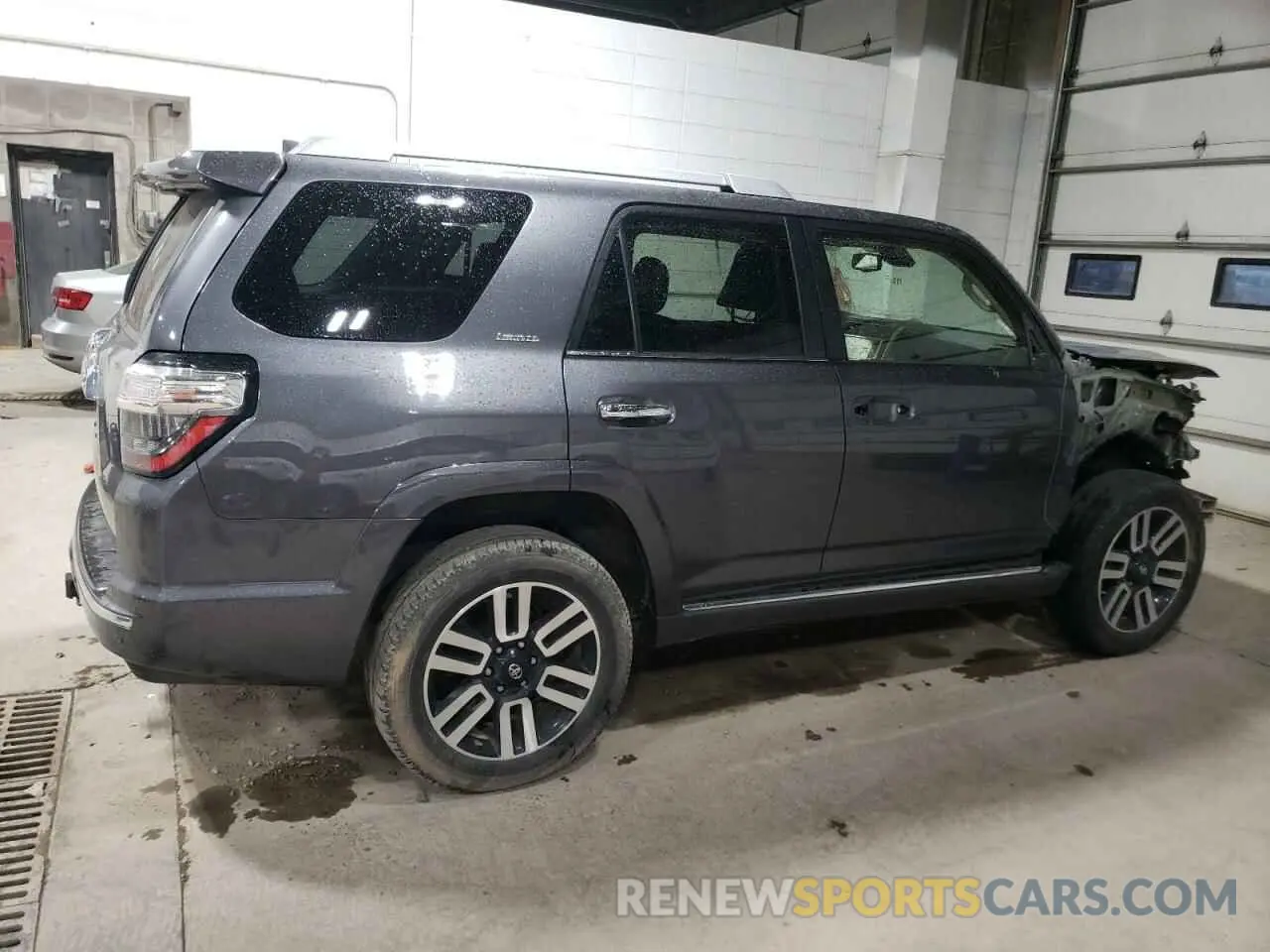 3 Photograph of a damaged car JTEKU5JR2M5841734 TOYOTA 4RUNNER 2021