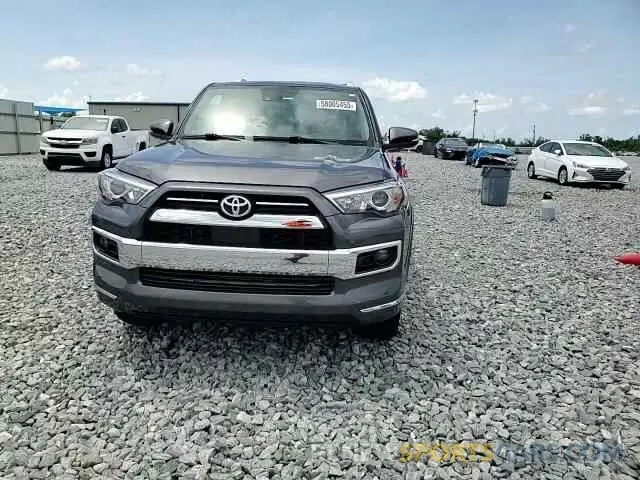 14 Photograph of a damaged car JTEKU5JR2M5929876 TOYOTA 4RUNNER 2021