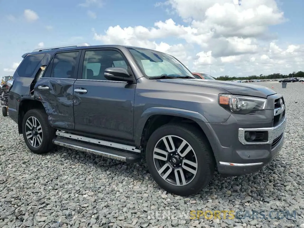4 Photograph of a damaged car JTEKU5JR2M5929876 TOYOTA 4RUNNER 2021