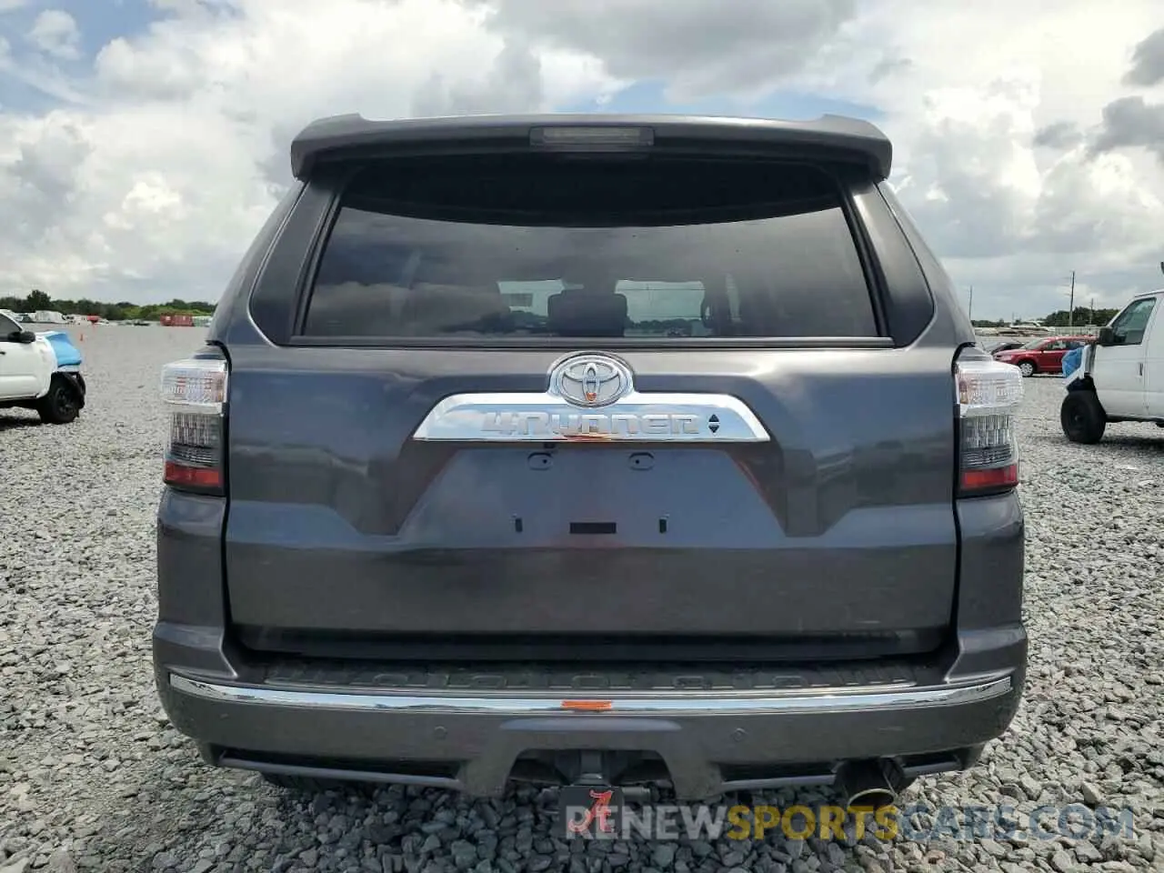 6 Photograph of a damaged car JTEKU5JR2M5929876 TOYOTA 4RUNNER 2021