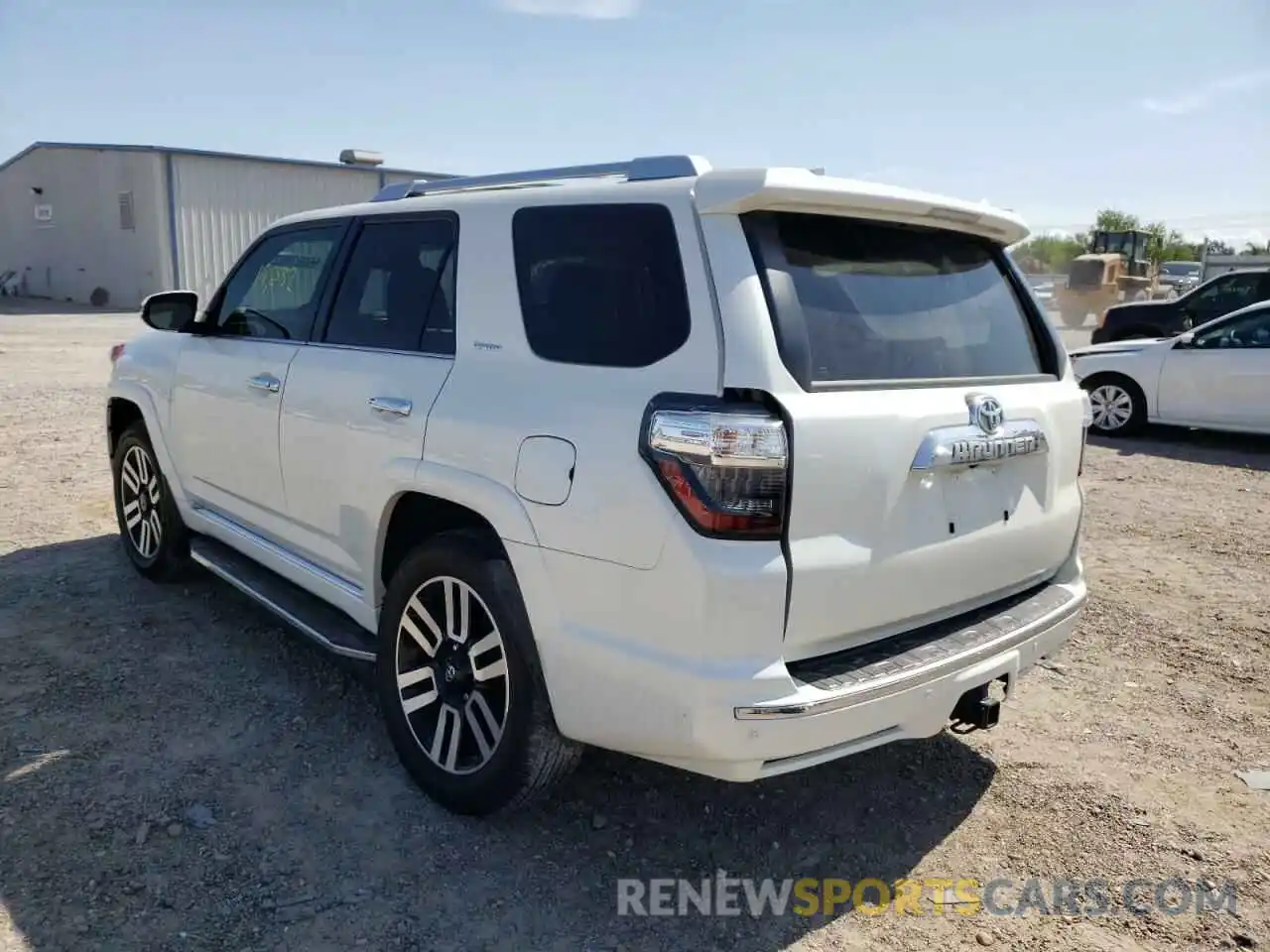 3 Photograph of a damaged car JTEKU5JR3M5881806 TOYOTA 4RUNNER 2021