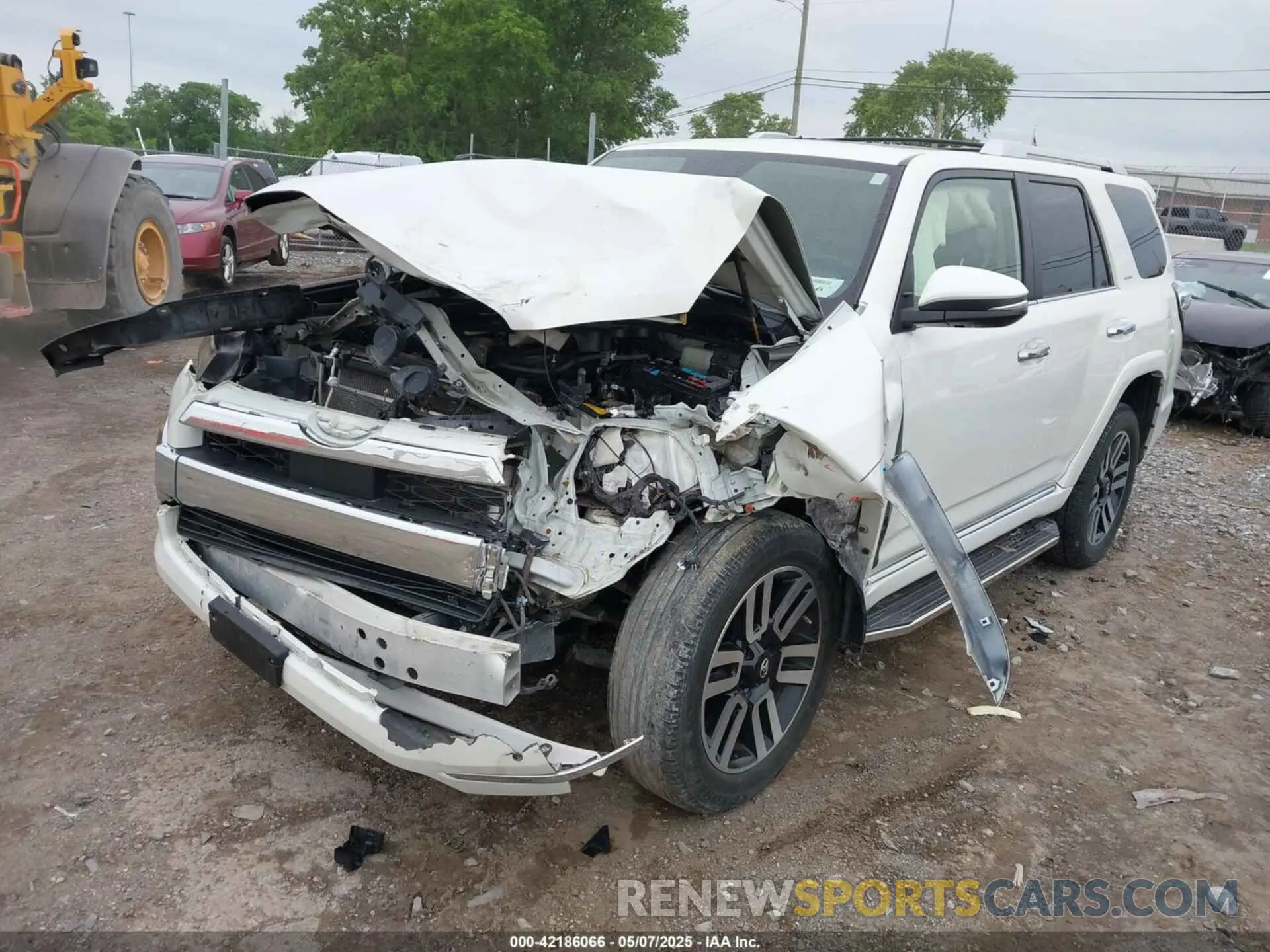 2 Photograph of a damaged car JTEKU5JR3M5885466 TOYOTA 4RUNNER 2021