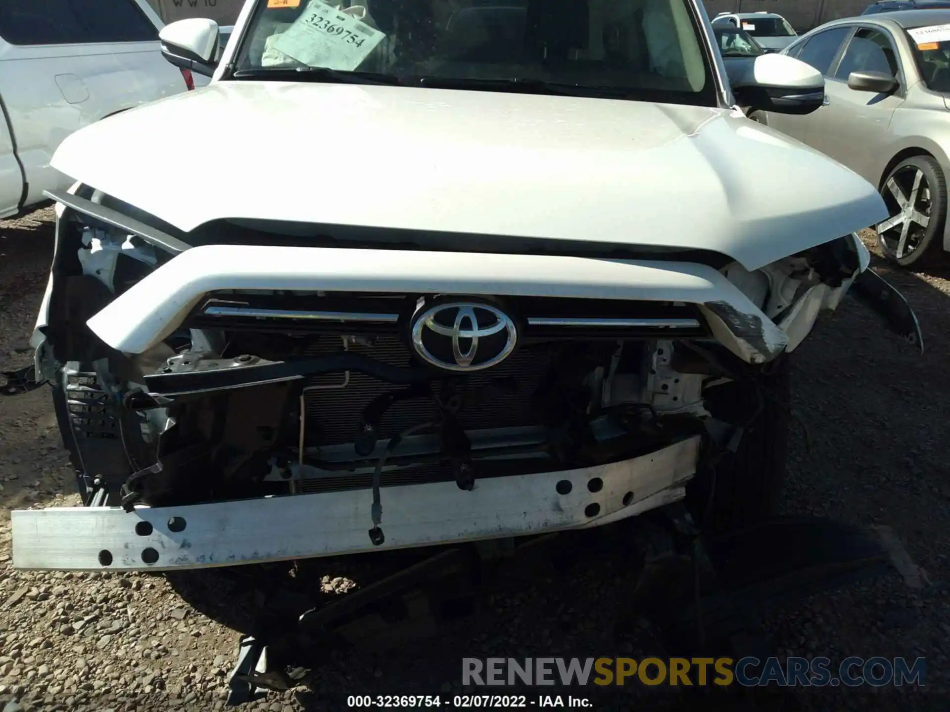 6 Photograph of a damaged car JTEKU5JR5M5869026 TOYOTA 4RUNNER 2021