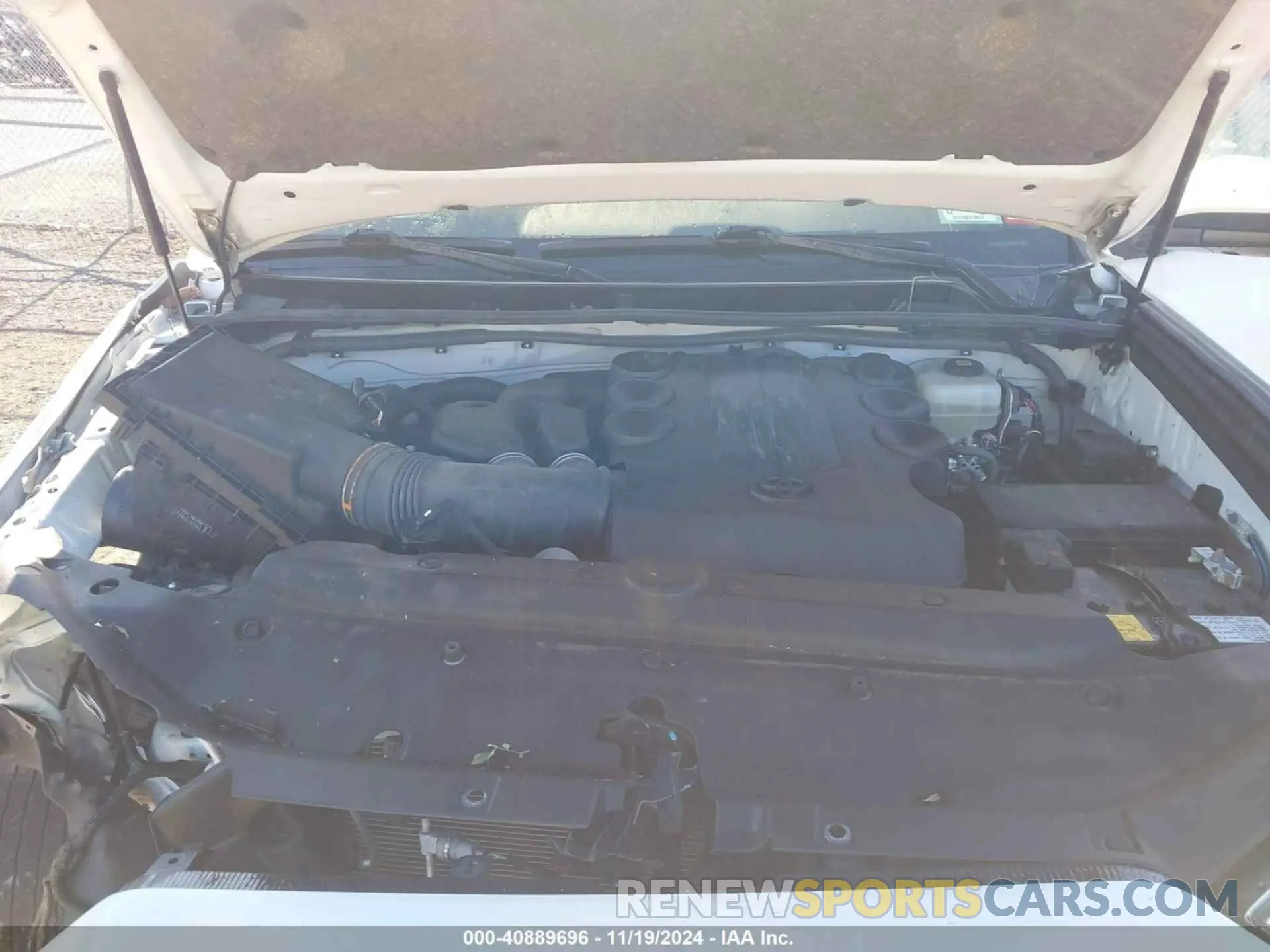 10 Photograph of a damaged car JTEKU5JR5M5869348 TOYOTA 4RUNNER 2021
