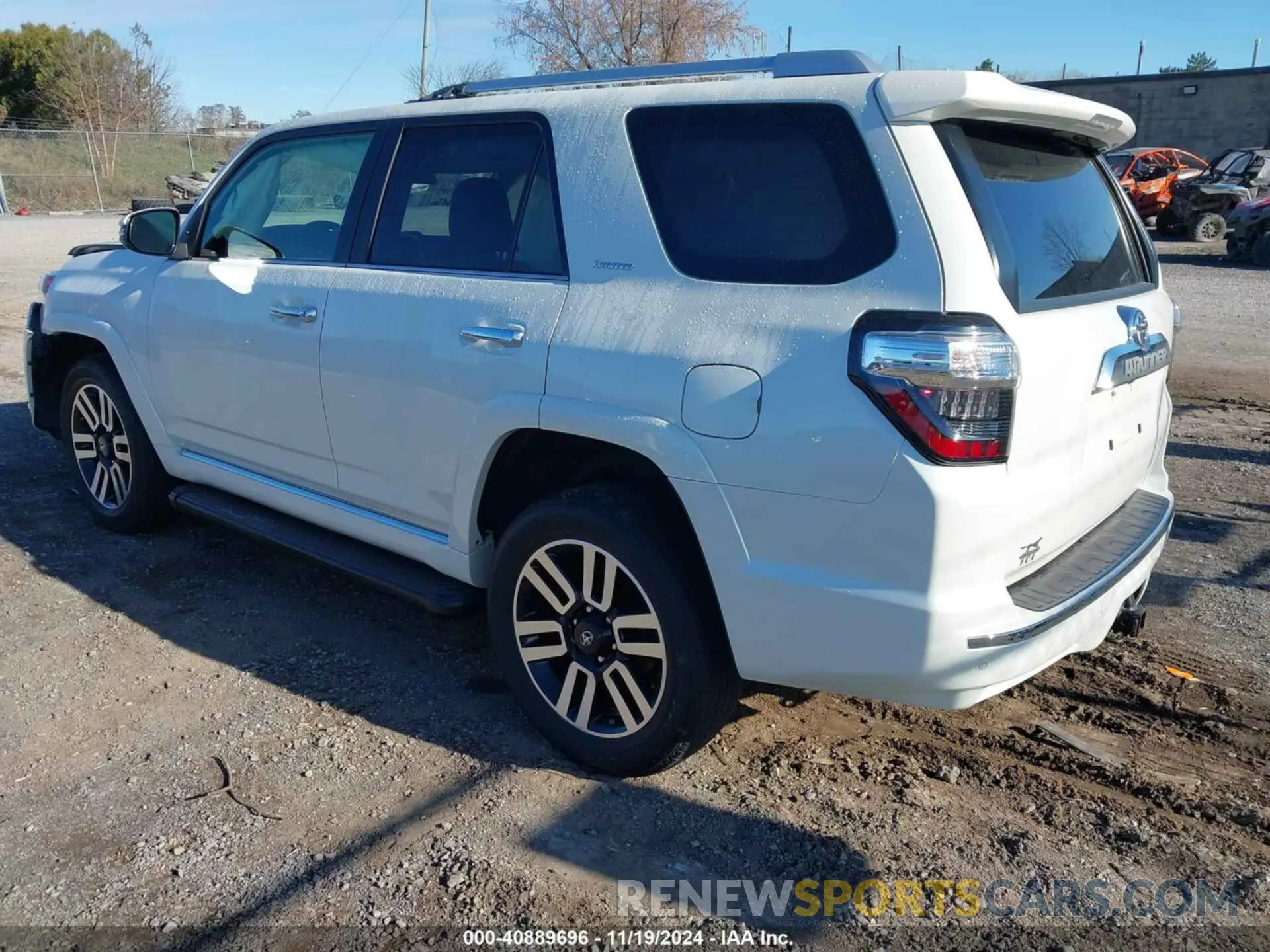 3 Photograph of a damaged car JTEKU5JR5M5869348 TOYOTA 4RUNNER 2021