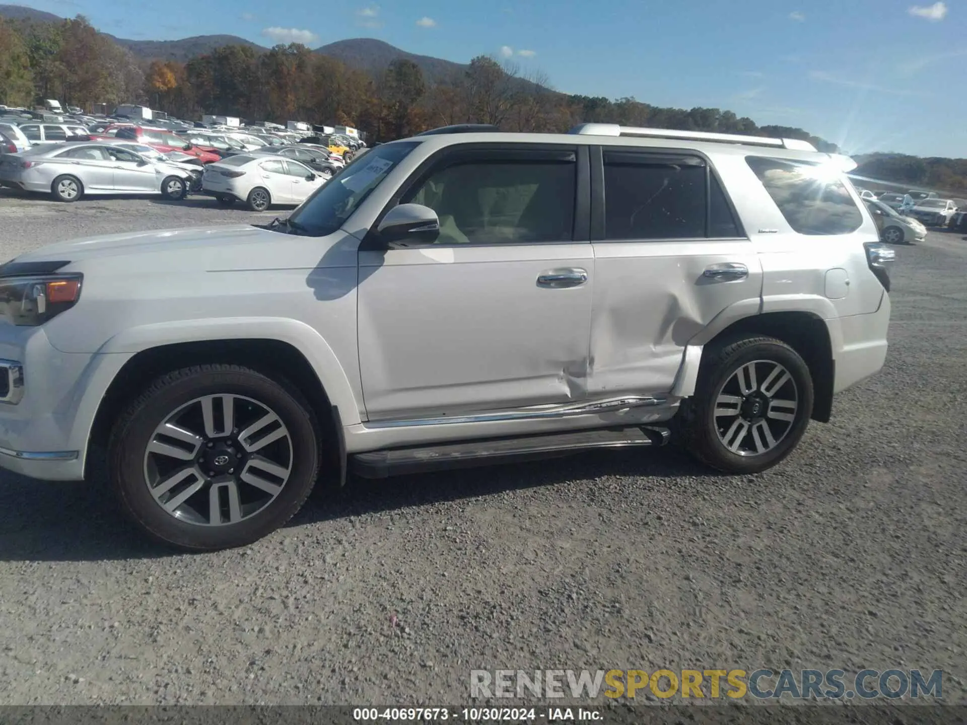 6 Photograph of a damaged car JTEKU5JR6M5881881 TOYOTA 4RUNNER 2021