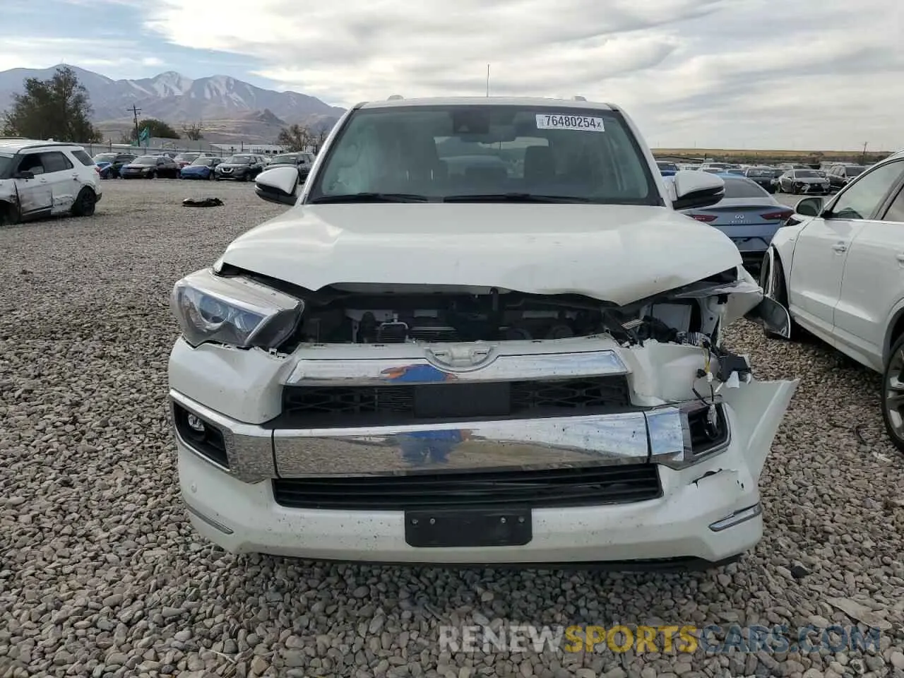 5 Photograph of a damaged car JTEKU5JR9M5948537 TOYOTA 4RUNNER 2021