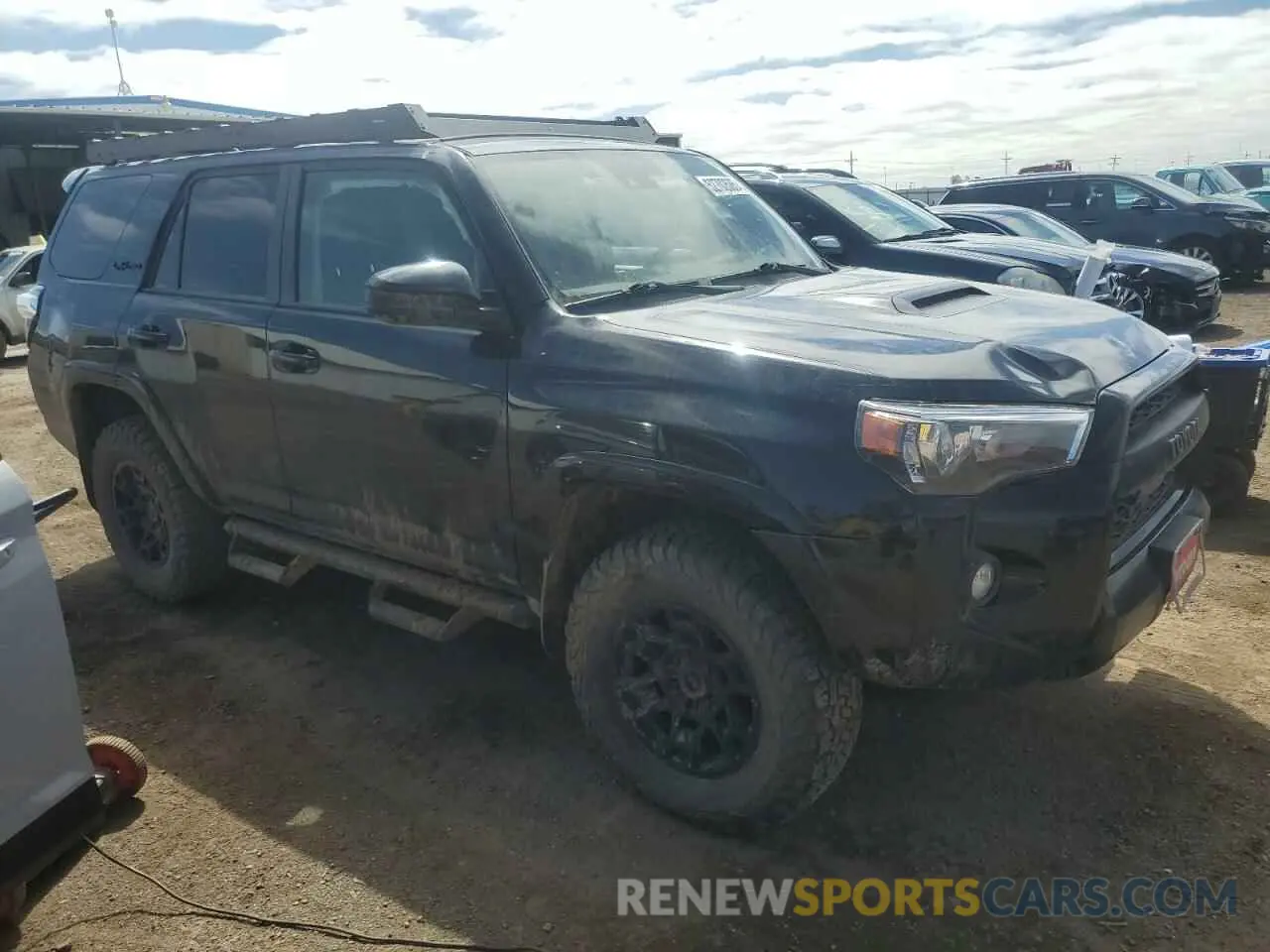 4 Photograph of a damaged car JTELU5JR0M5851800 TOYOTA 4RUNNER 2021
