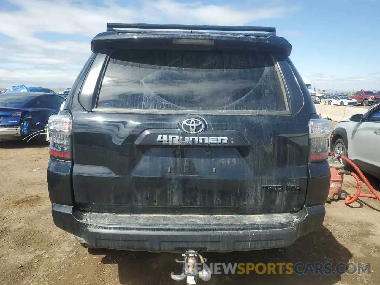 6 Photograph of a damaged car JTELU5JR0M5851800 TOYOTA 4RUNNER 2021