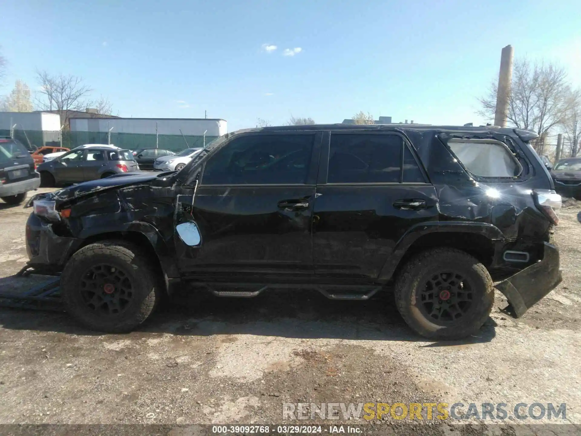 15 Photograph of a damaged car JTELU5JR2M5886452 TOYOTA 4RUNNER 2021