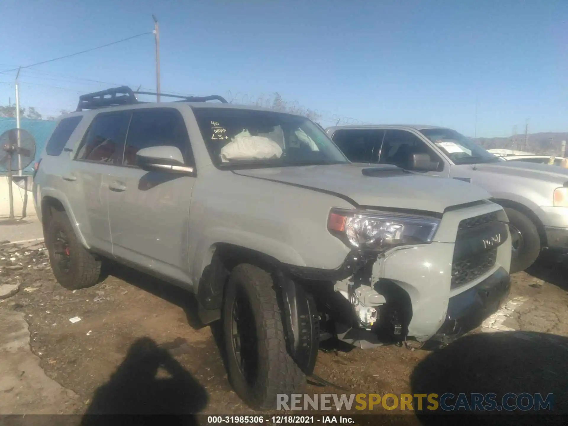 1 Photograph of a damaged car JTELU5JR6M5931330 TOYOTA 4RUNNER 2021