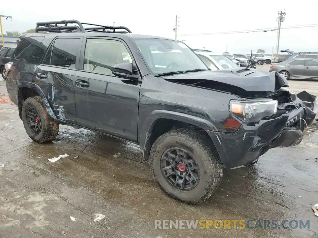 4 Photograph of a damaged car JTELU5JR7M5869842 TOYOTA 4RUNNER 2021