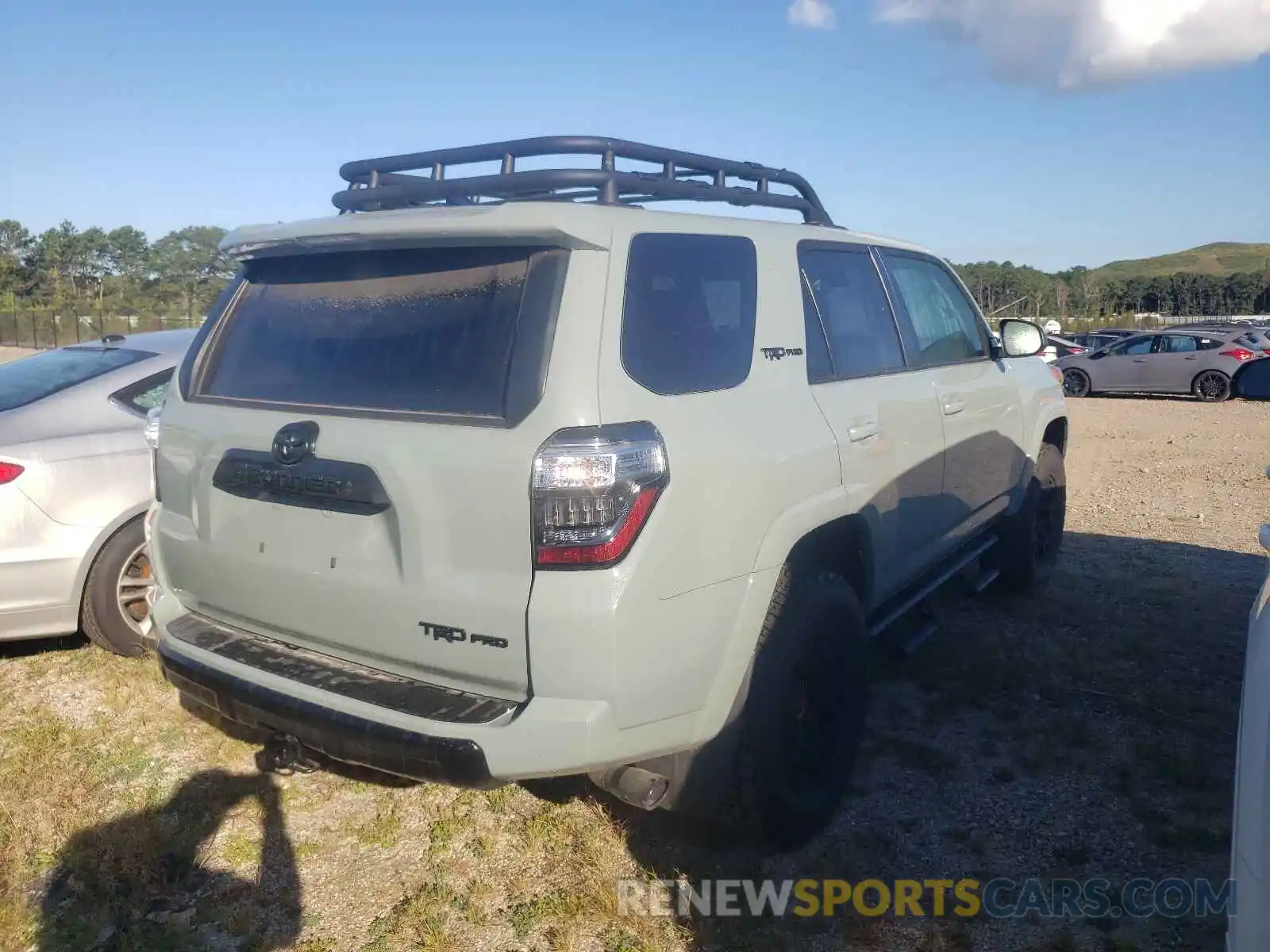 4 Photograph of a damaged car JTELU5JR8M5920667 TOYOTA 4RUNNER 2021