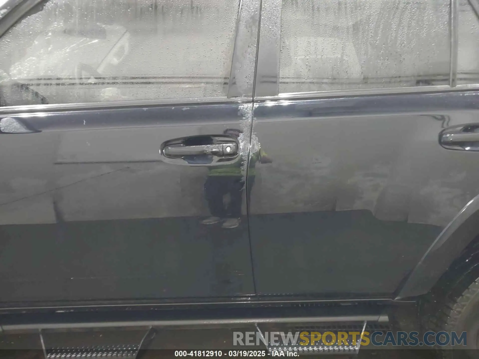 14 Photograph of a damaged car JTELU5JRXM5908553 TOYOTA 4RUNNER 2021