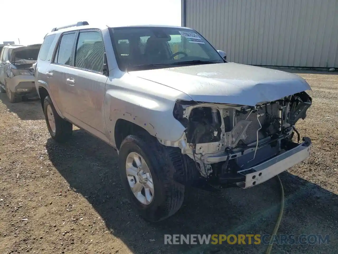 1 Photograph of a damaged car JTEMU5JR0M5853907 TOYOTA 4RUNNER 2021