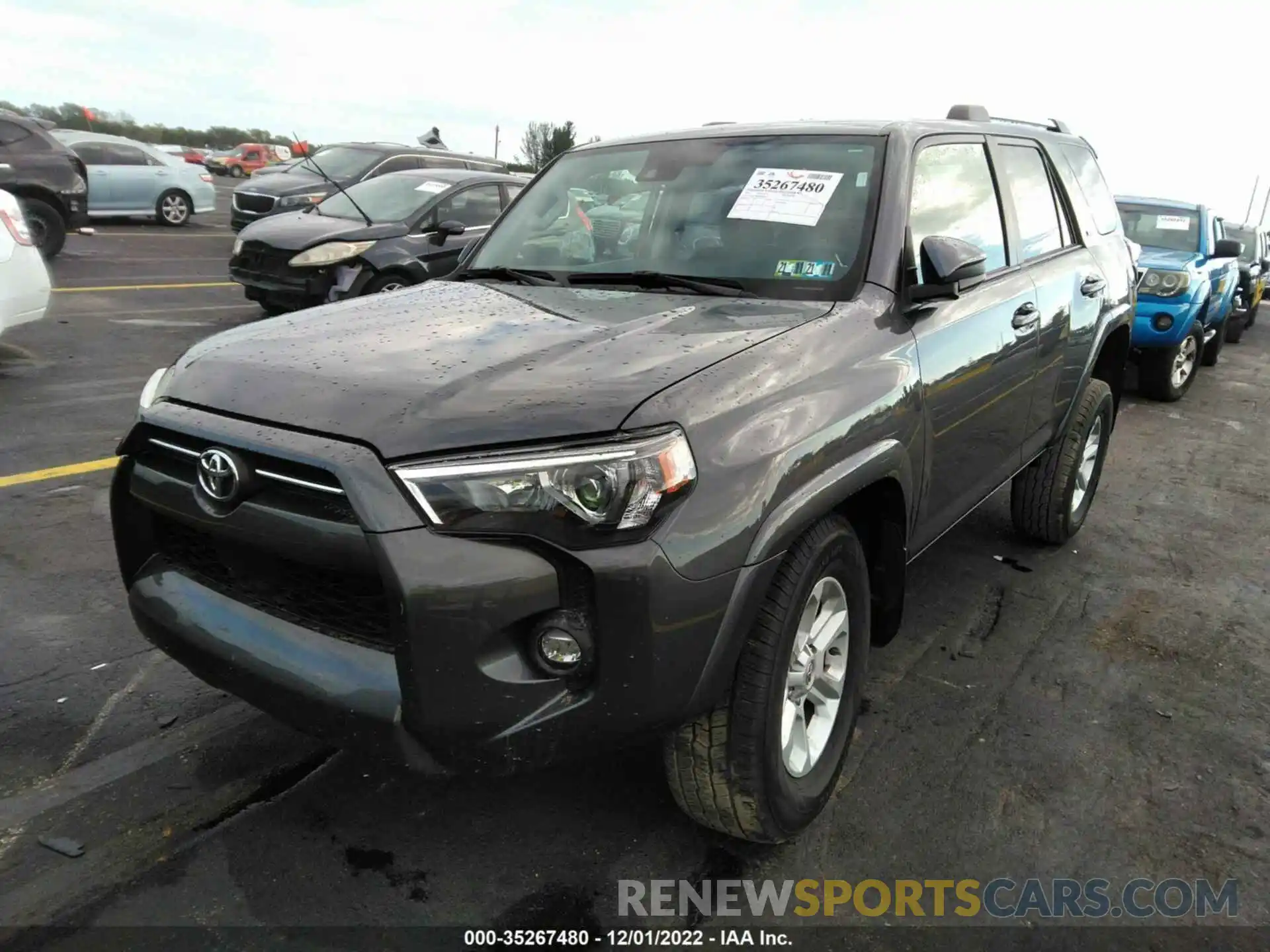 2 Photograph of a damaged car JTEMU5JR0M5858427 TOYOTA 4RUNNER 2021