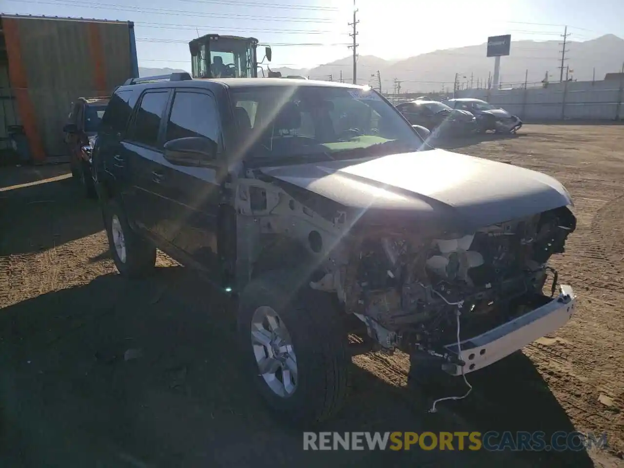 1 Photograph of a damaged car JTEMU5JR0M5862204 TOYOTA 4RUNNER 2021