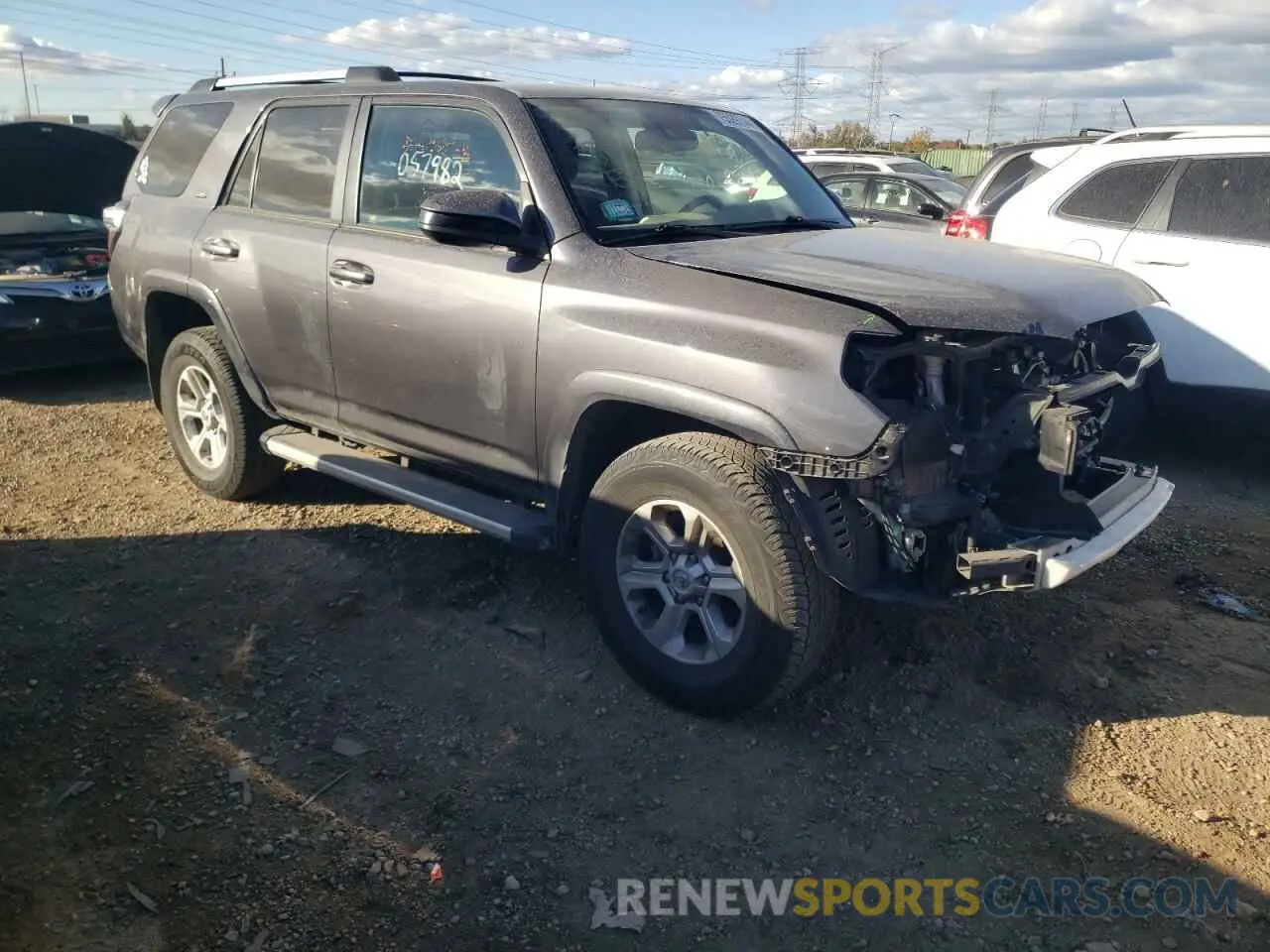 4 Photograph of a damaged car JTEMU5JR0M5868908 TOYOTA 4RUNNER 2021