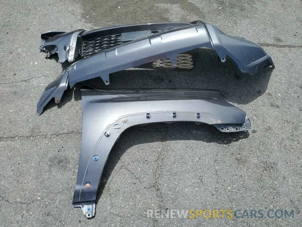13 Photograph of a damaged car JTEMU5JR0M5962609 TOYOTA 4RUNNER 2021